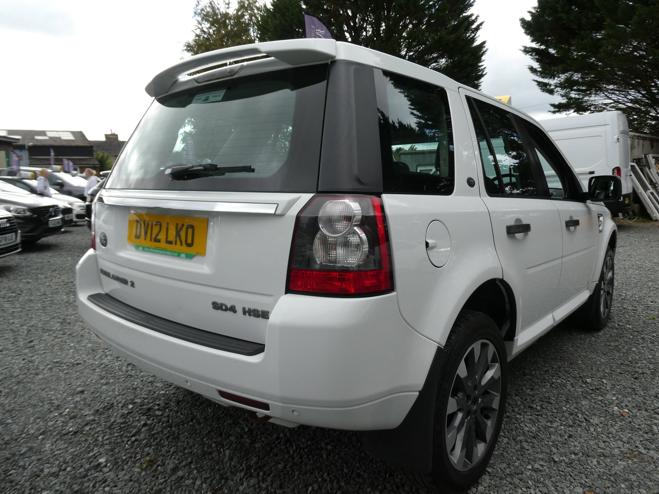 Land Rover Freelander 2 2.2 SD4 HSE SUV 5dr Diesel CommandShift 4WD Euro 5 (190 ps) 5dr Automatic 2012