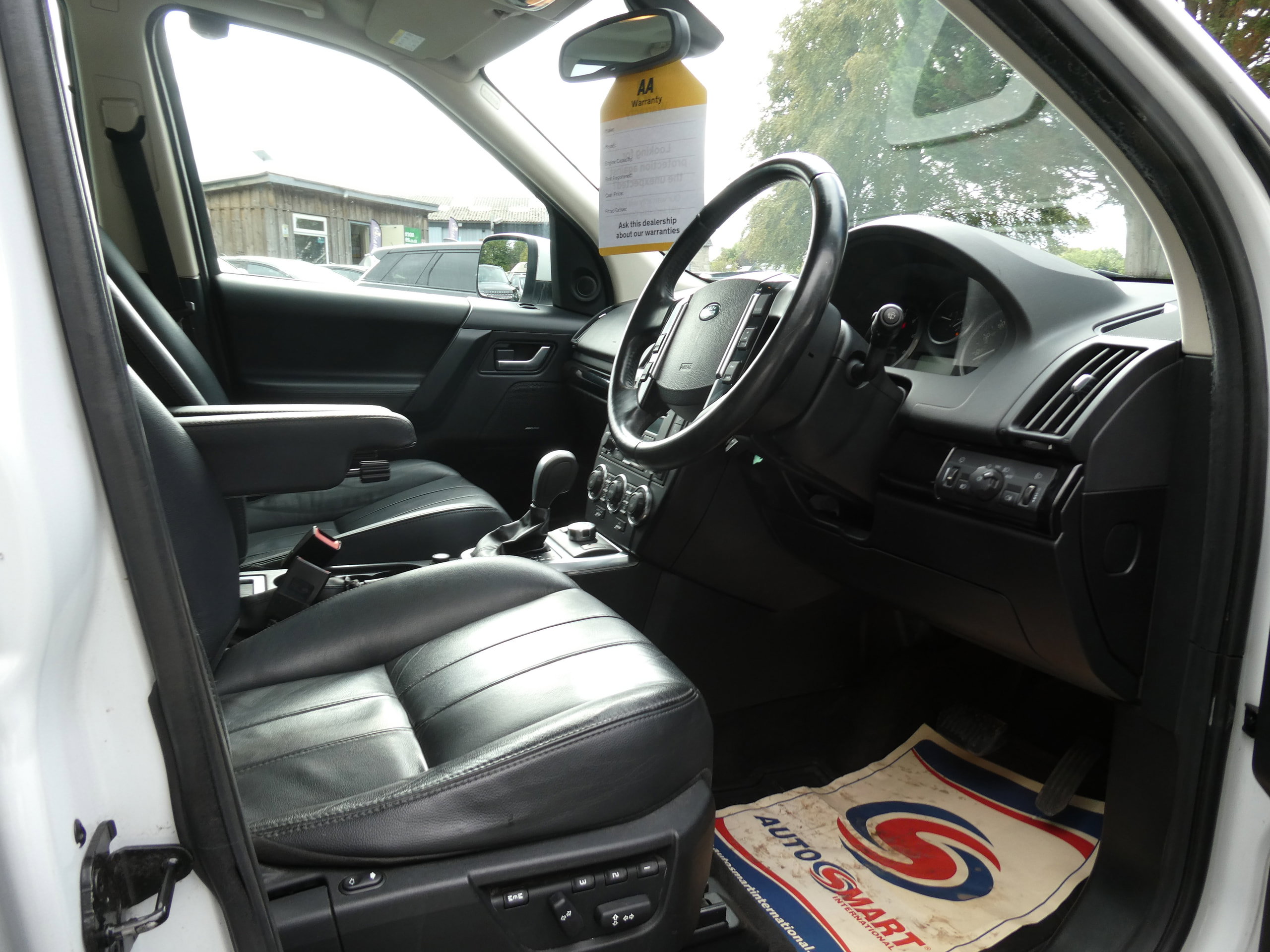 Land Rover Freelander 2 2.2 SD4 HSE SUV 5dr Diesel CommandShift 4WD Euro 5 (190 ps) 5dr Automatic 2012