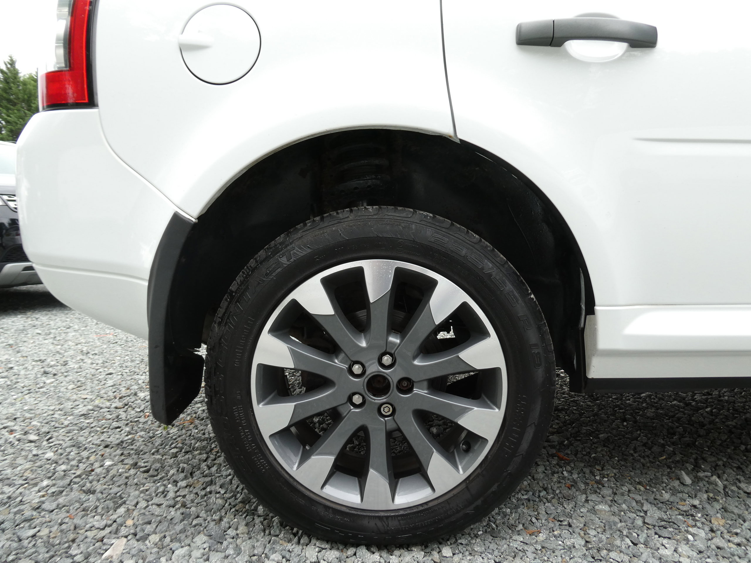 Land Rover Freelander 2 2.2 SD4 HSE SUV 5dr Diesel CommandShift 4WD Euro 5 (190 ps) 5dr Automatic 2012
