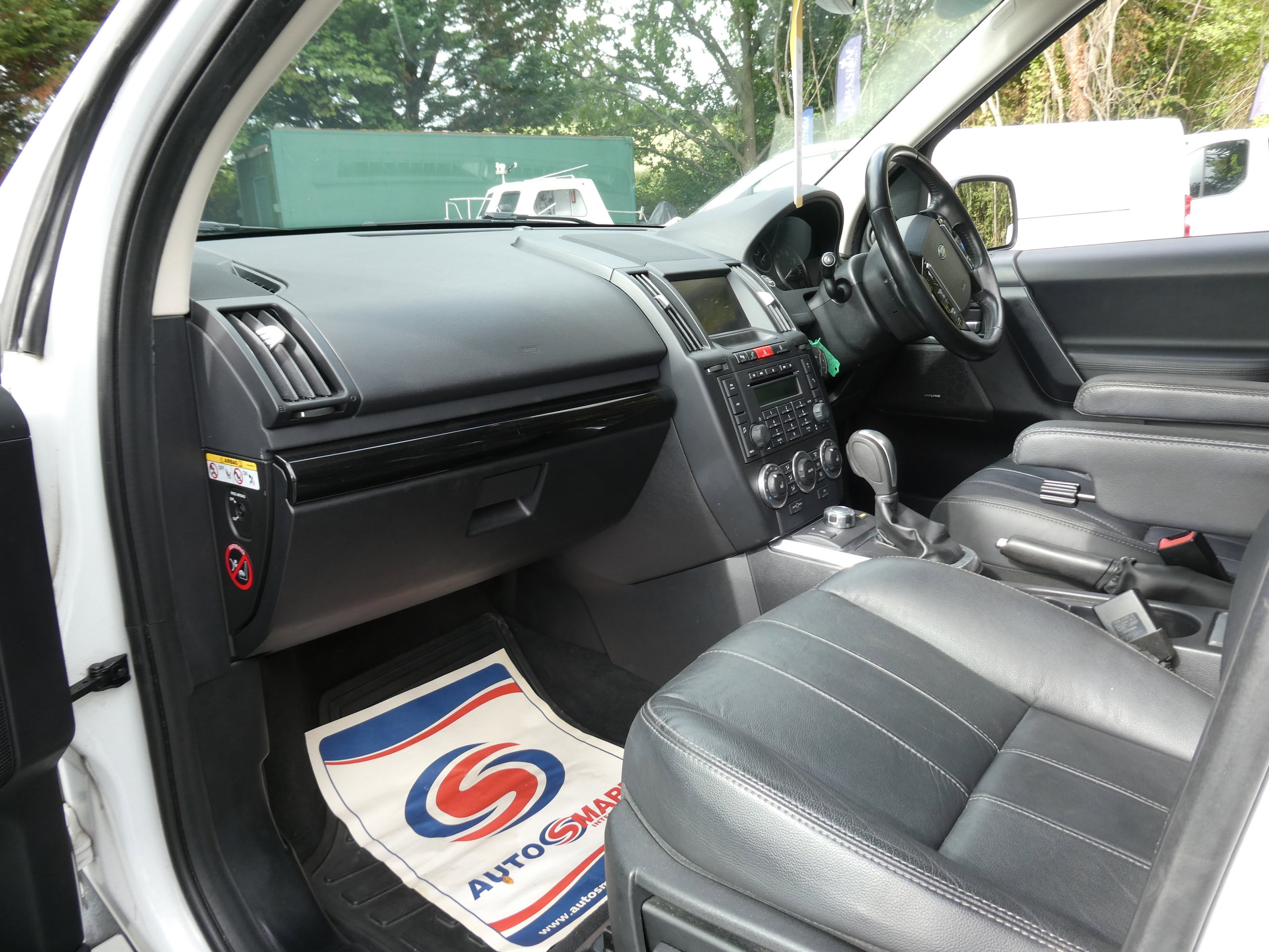 Land Rover Freelander 2 2.2 SD4 HSE SUV 5dr Diesel CommandShift 4WD Euro 5 (190 ps) 5dr Automatic 2012