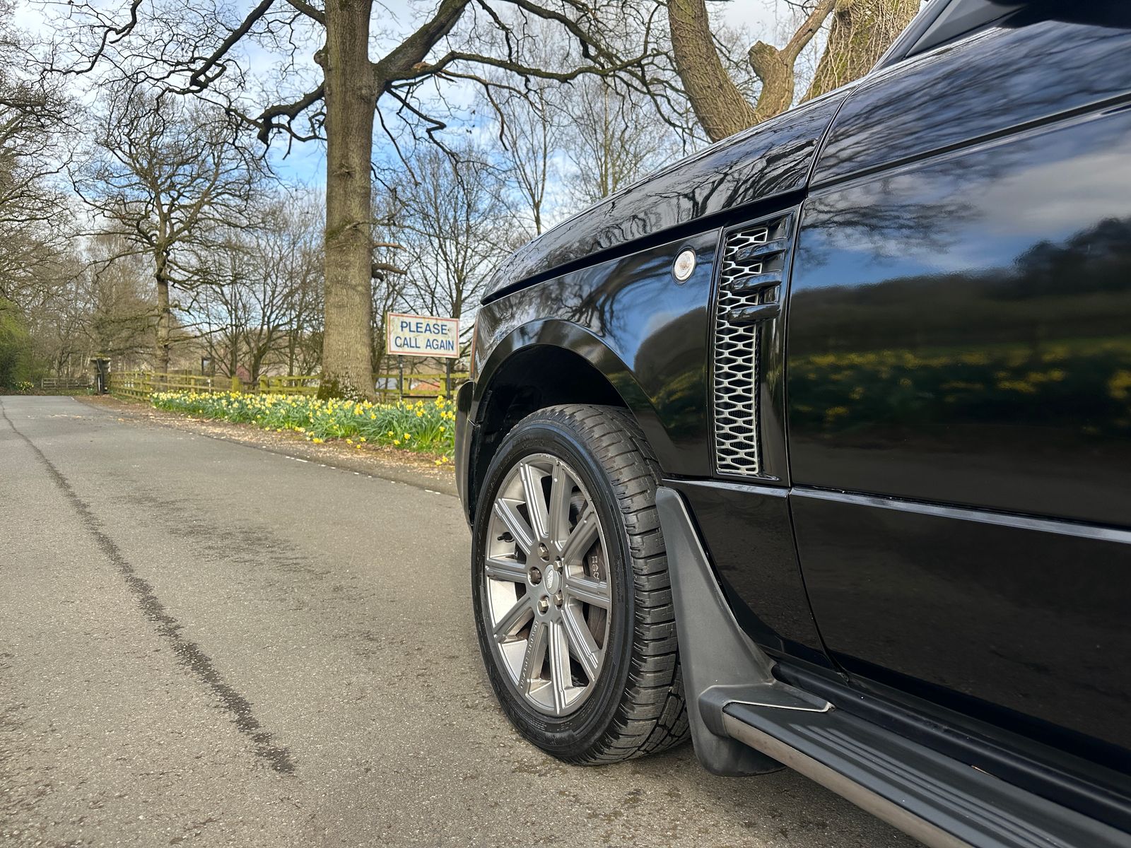 Land Rover Range Rover 4.4 TD V8 Vogue SUV 5dr Diesel Auto 4WD Euro 5 (313 bhp) 5dr Automatic 2026