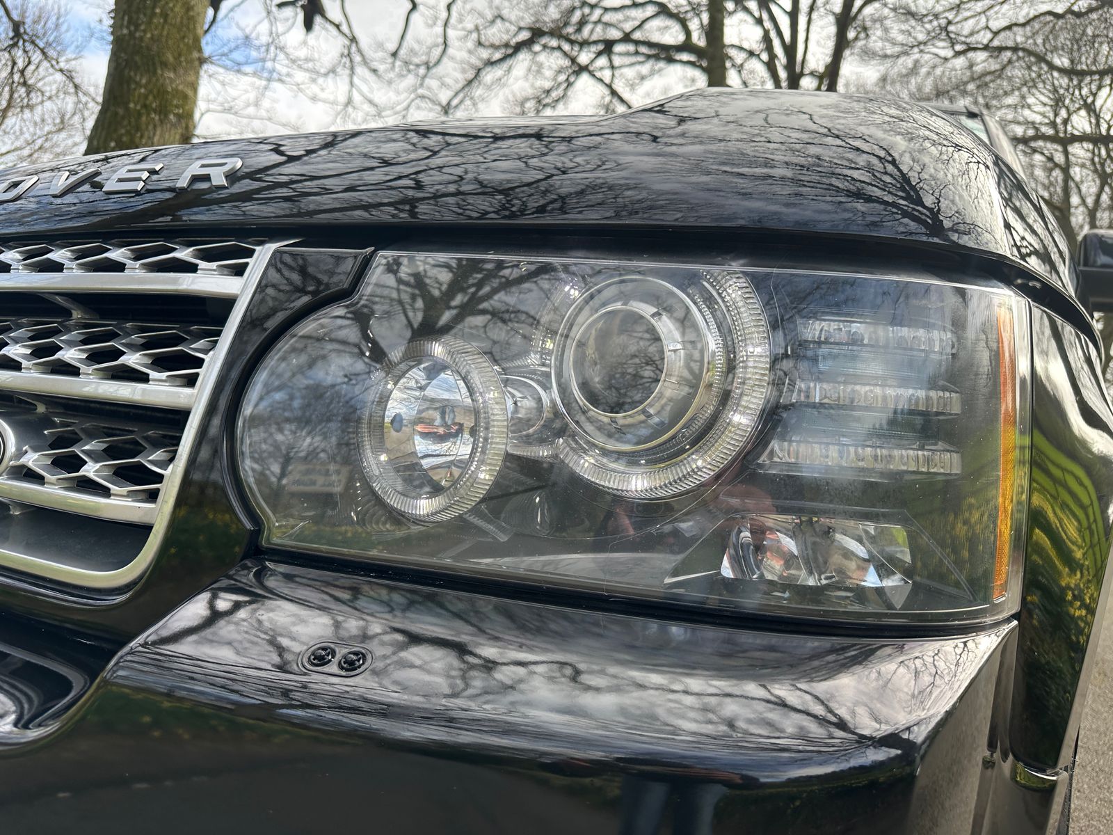 Land Rover Range Rover 4.4 TD V8 Vogue SUV 5dr Diesel Auto 4WD Euro 5 (313 bhp) 5dr Automatic 2026
