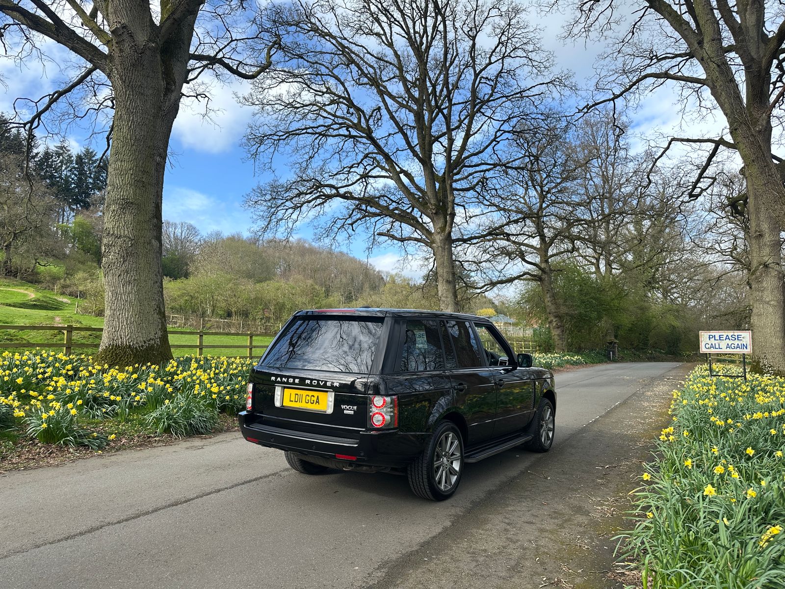 Land Rover Range Rover 4.4 TD V8 Vogue SUV 5dr Diesel Auto 4WD Euro 5 (313 bhp) 5dr Automatic 2026