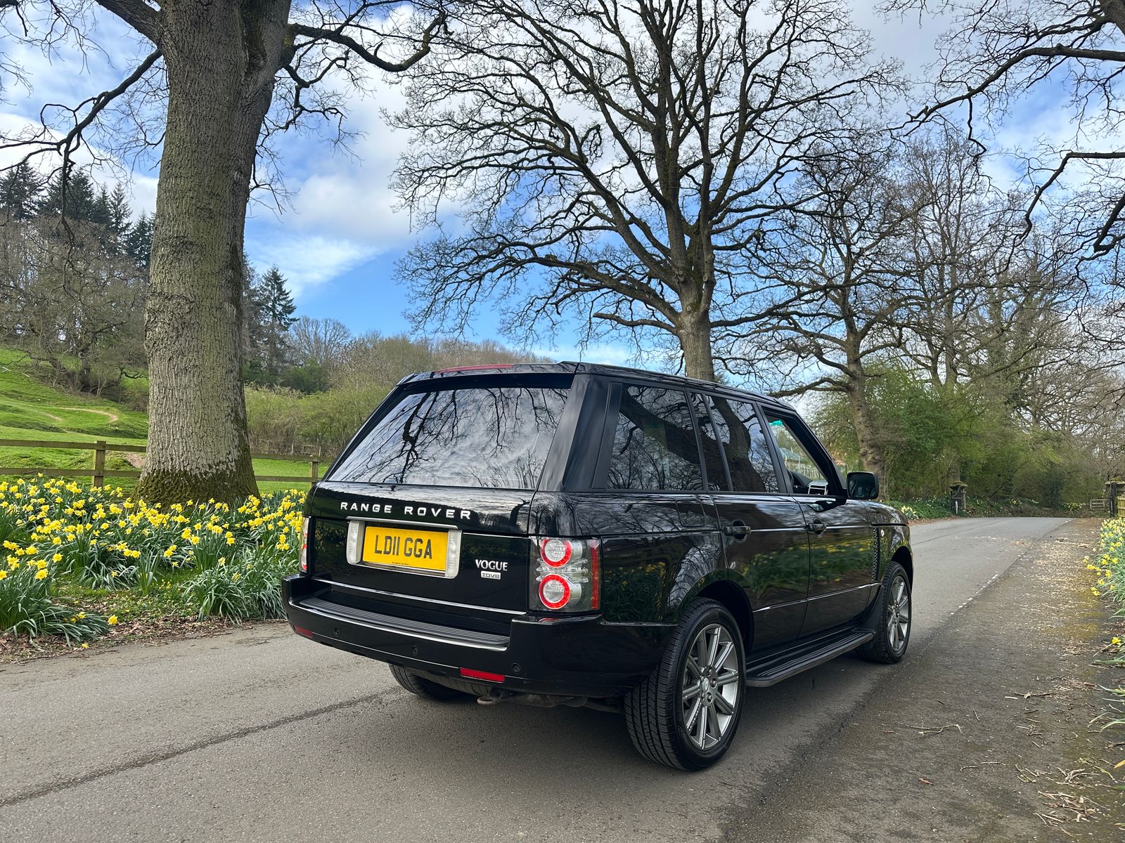 Land Rover Range Rover 4.4 TD V8 Vogue SUV 5dr Diesel Auto 4WD Euro 5 (313 bhp) 5dr Automatic 2026