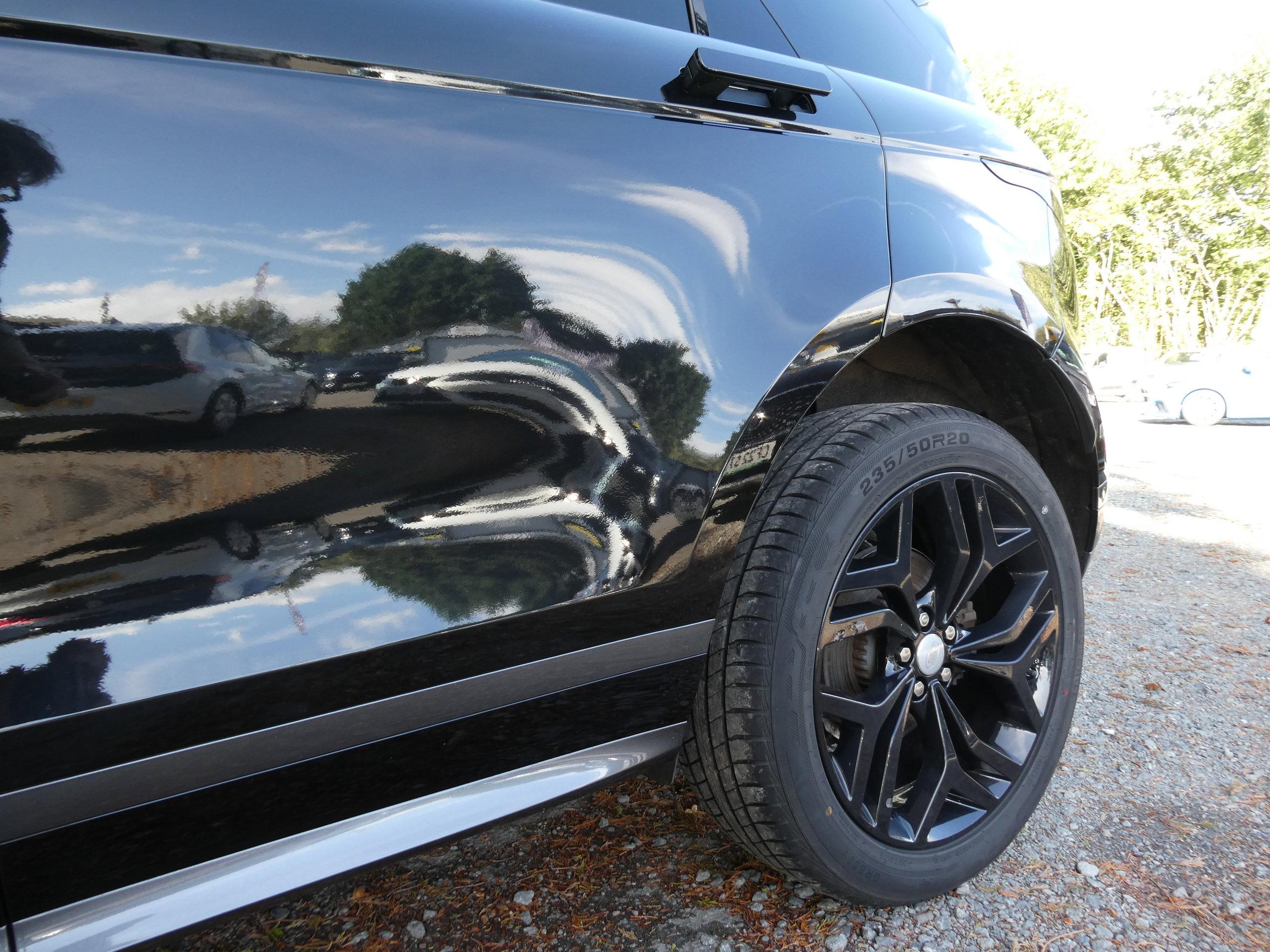Land Rover Range Rover Evoque 2.0 D180 R-Dynamic SE SUV 5dr Diesel Auto 4WD Euro 6 (s/s) (180 ps) 5dr Automatic 2019