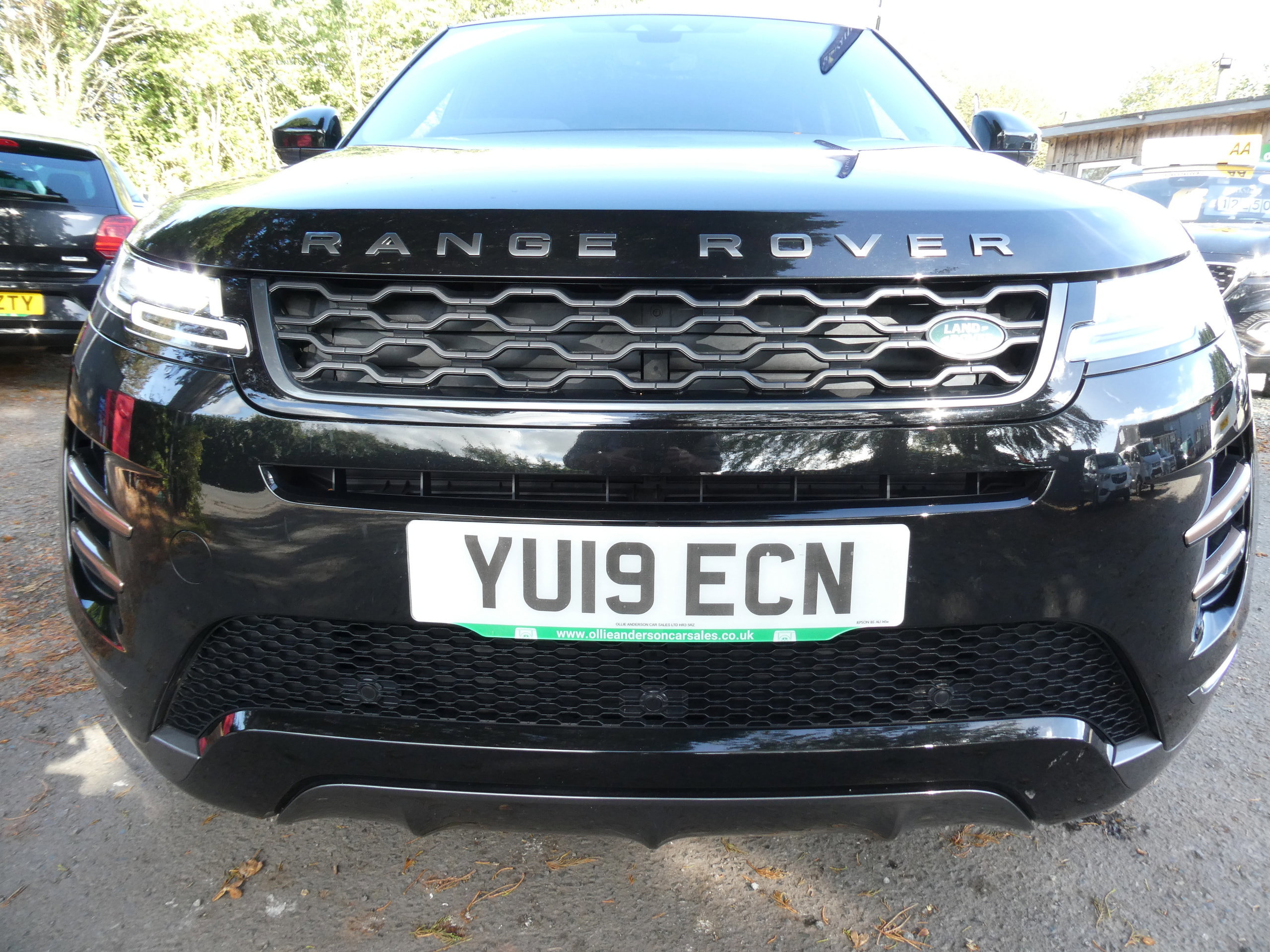 Land Rover Range Rover Evoque 2.0 D180 R-Dynamic SE SUV 5dr Diesel Auto 4WD Euro 6 (s/s) (180 ps) 5dr Automatic 2019