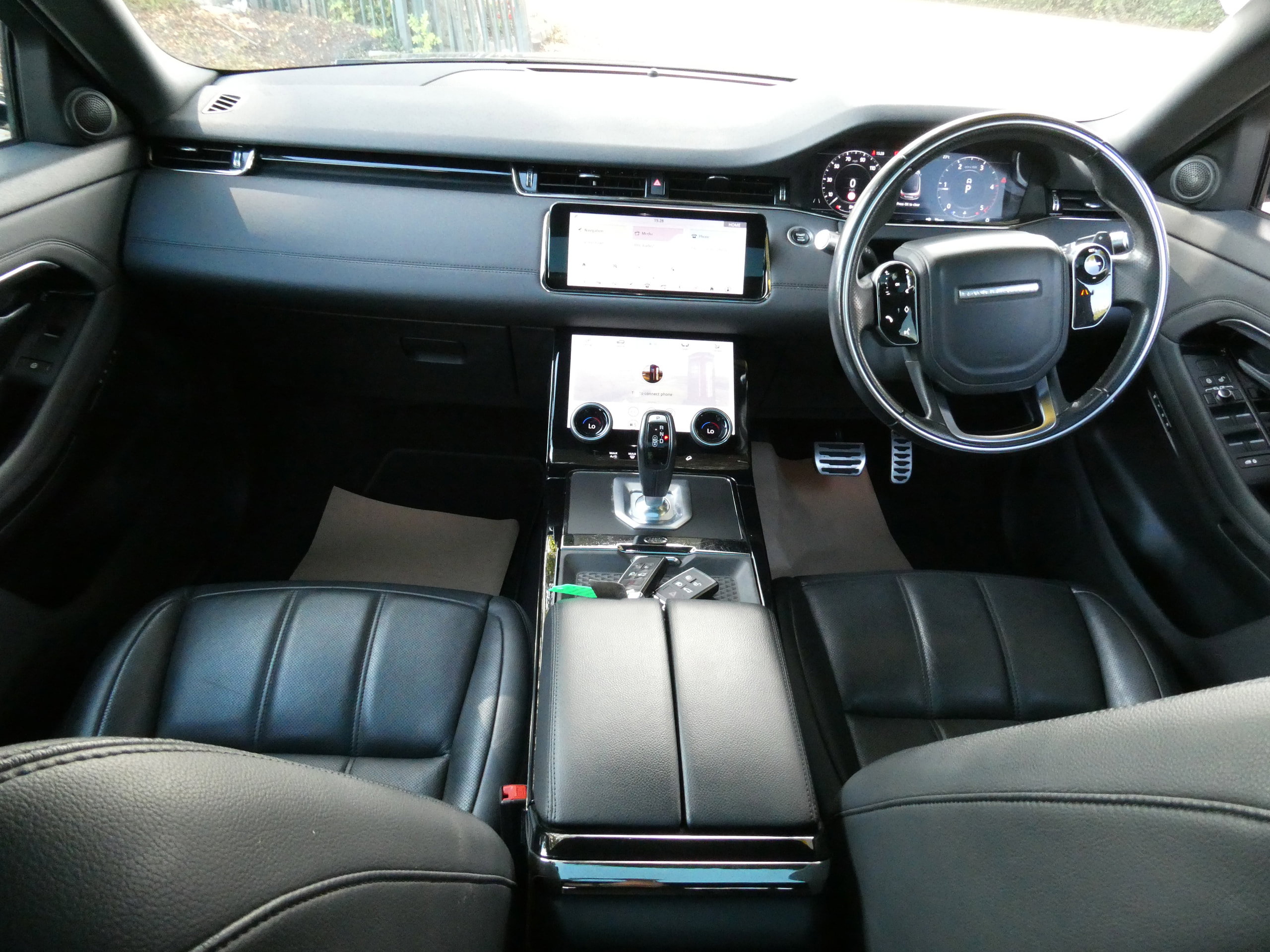 Land Rover Range Rover Evoque 2.0 D180 R-Dynamic SE SUV 5dr Diesel Auto 4WD Euro 6 (s/s) (180 ps) 5dr Automatic 2019