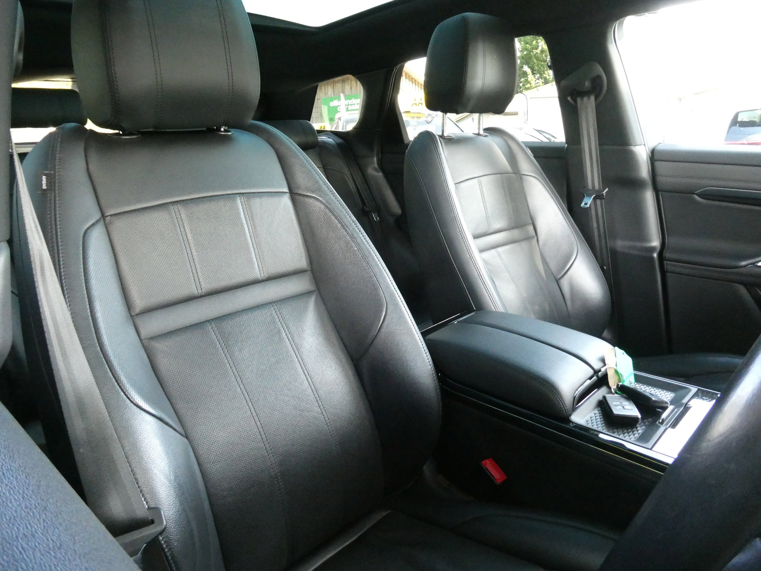 Land Rover Range Rover Evoque 2.0 D180 R-Dynamic SE SUV 5dr Diesel Auto 4WD Euro 6 (s/s) (180 ps) 5dr Automatic 2019