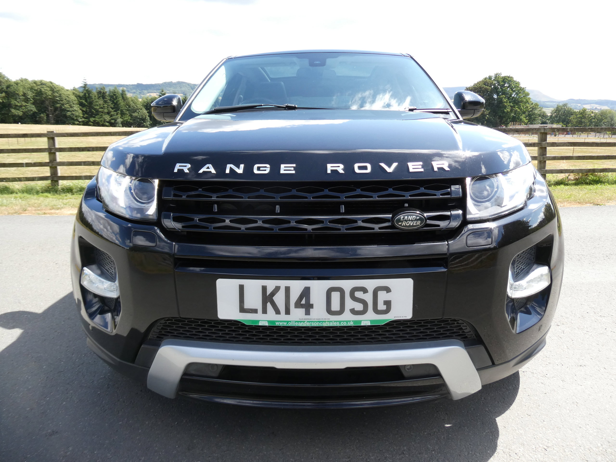 Land Rover Range Rover Evoque 2.2 SD4 Dynamic SUV 5dr Diesel Auto 4WD Euro 5 (s/s) (190 ps) 5dr Automatic 2014