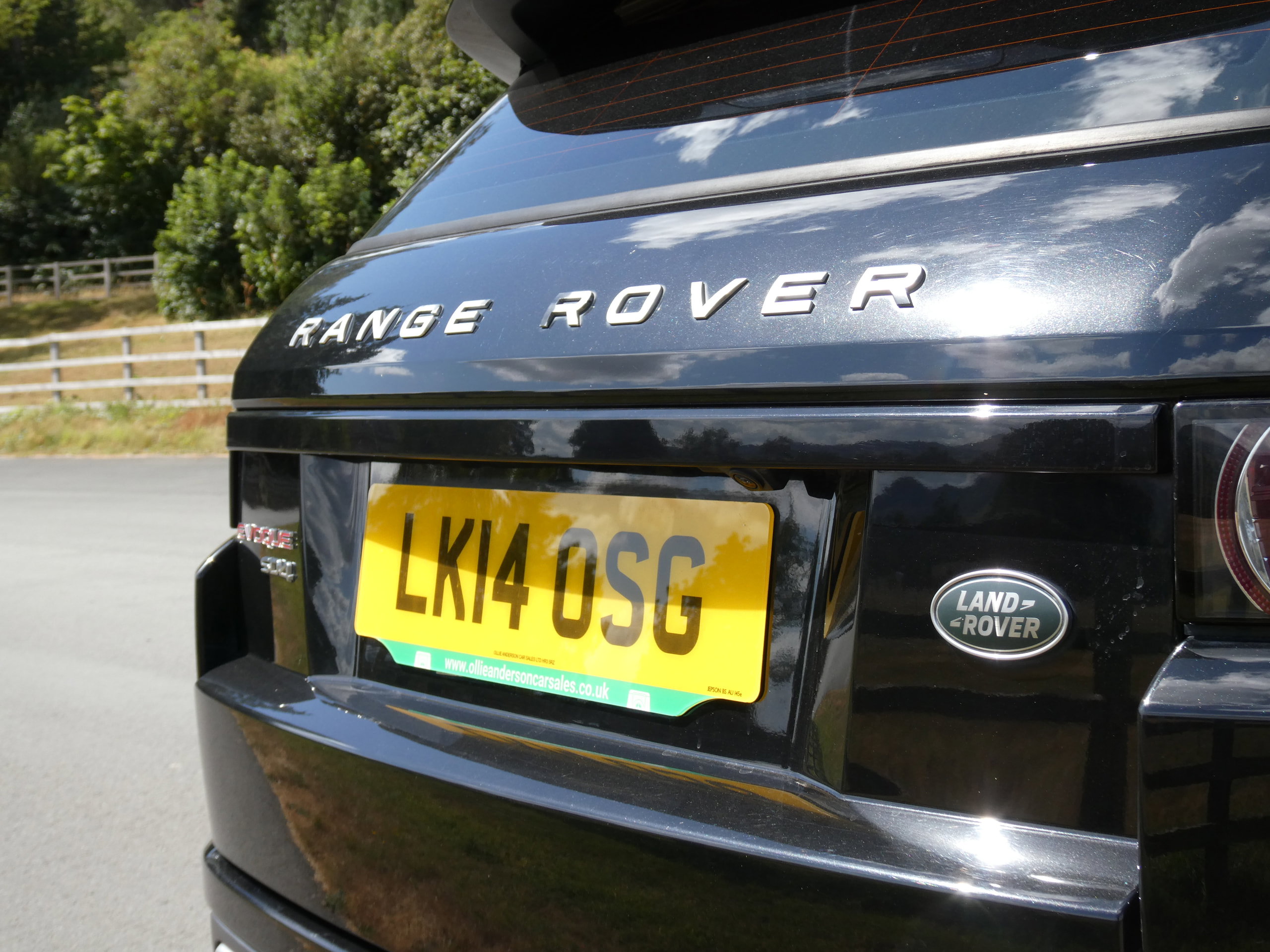 Land Rover Range Rover Evoque 2.2 SD4 Dynamic SUV 5dr Diesel Auto 4WD Euro 5 (s/s) (190 ps) 5dr Automatic 2014