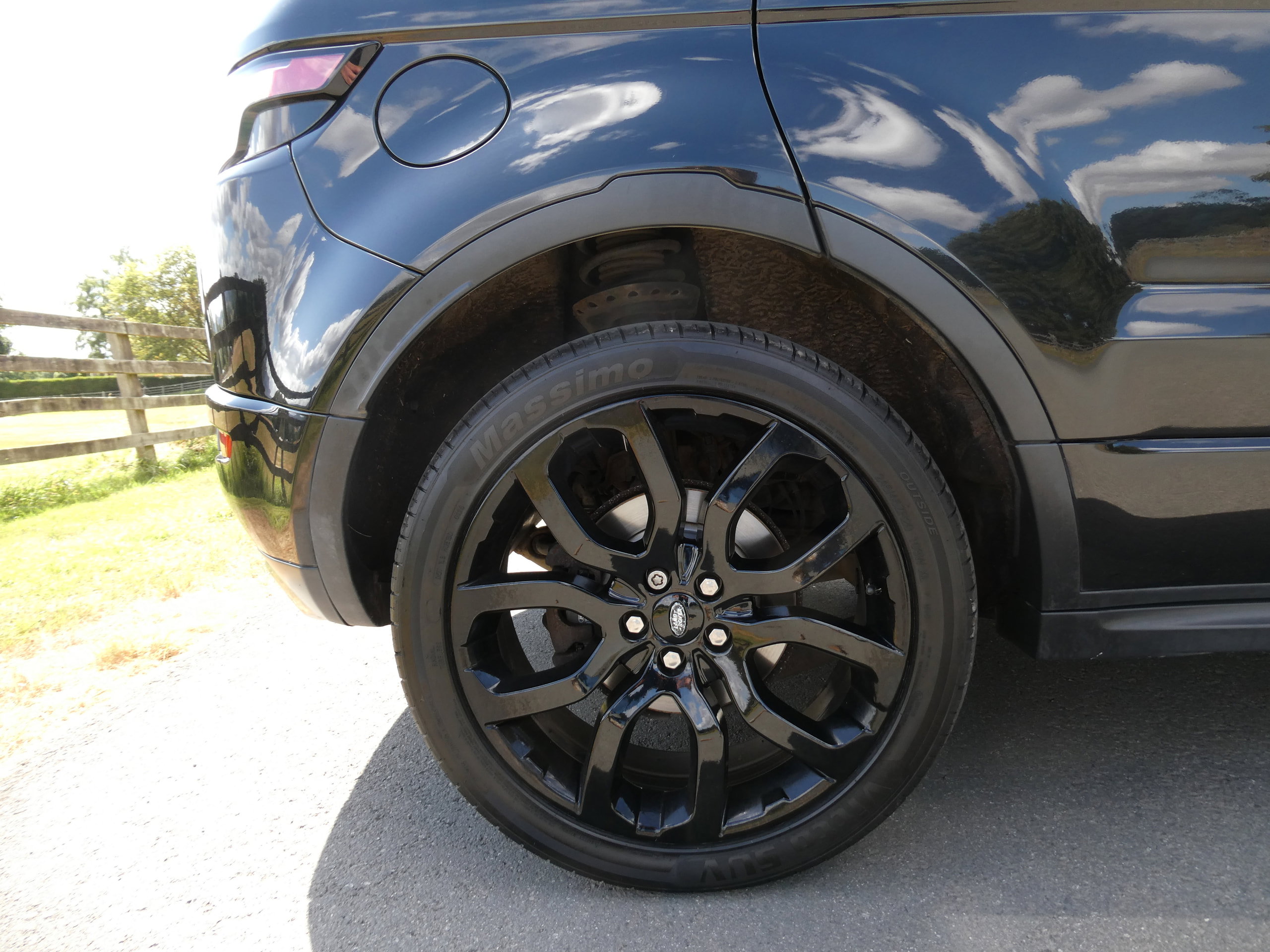 Land Rover Range Rover Evoque 2.2 SD4 Dynamic SUV 5dr Diesel Auto 4WD Euro 5 (s/s) (190 ps) 5dr Automatic 2014