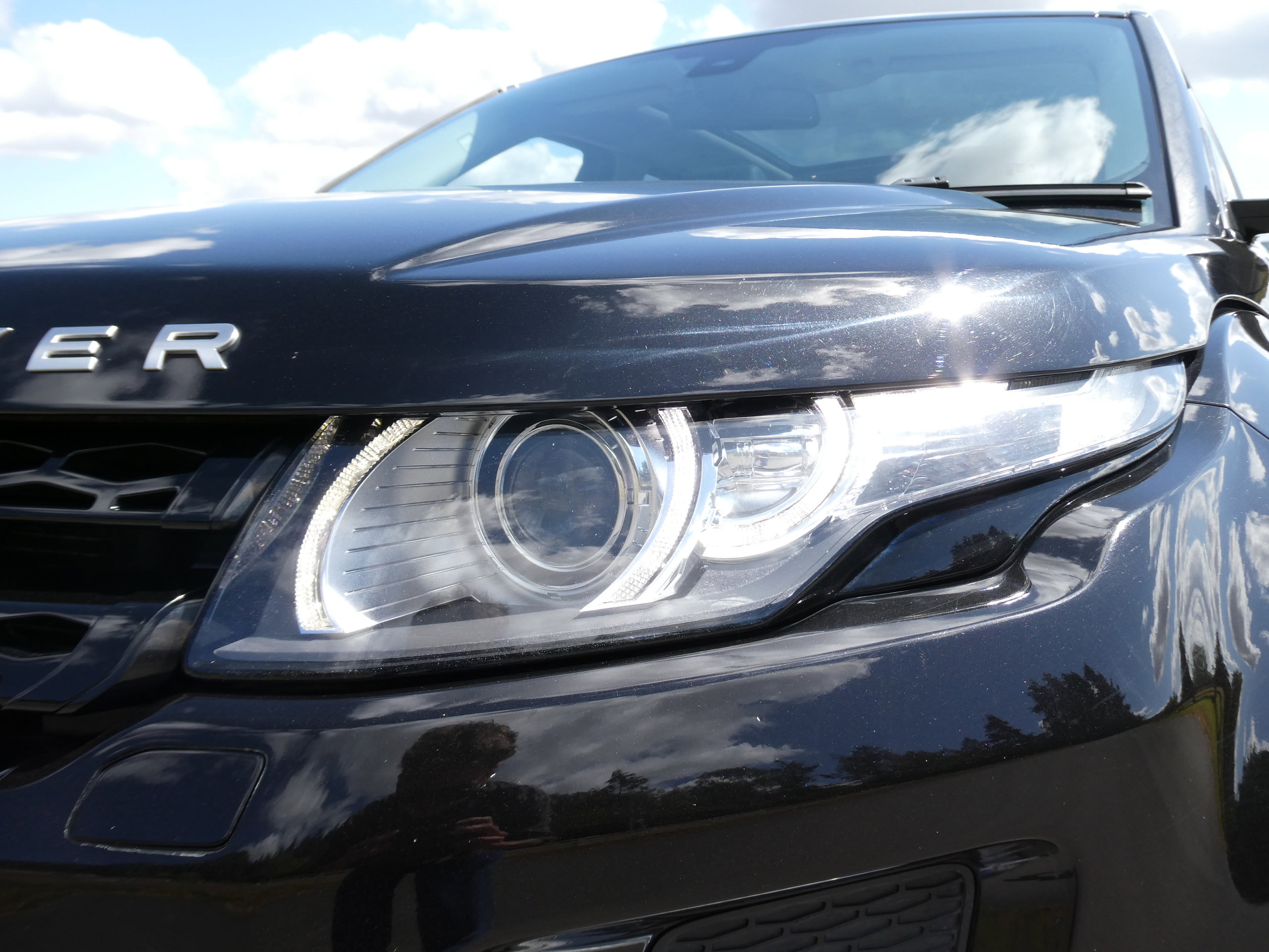 Land Rover Range Rover Evoque 2.2 SD4 Dynamic SUV 5dr Diesel Auto 4WD Euro 5 (s/s) (190 ps) 5dr Automatic 2014