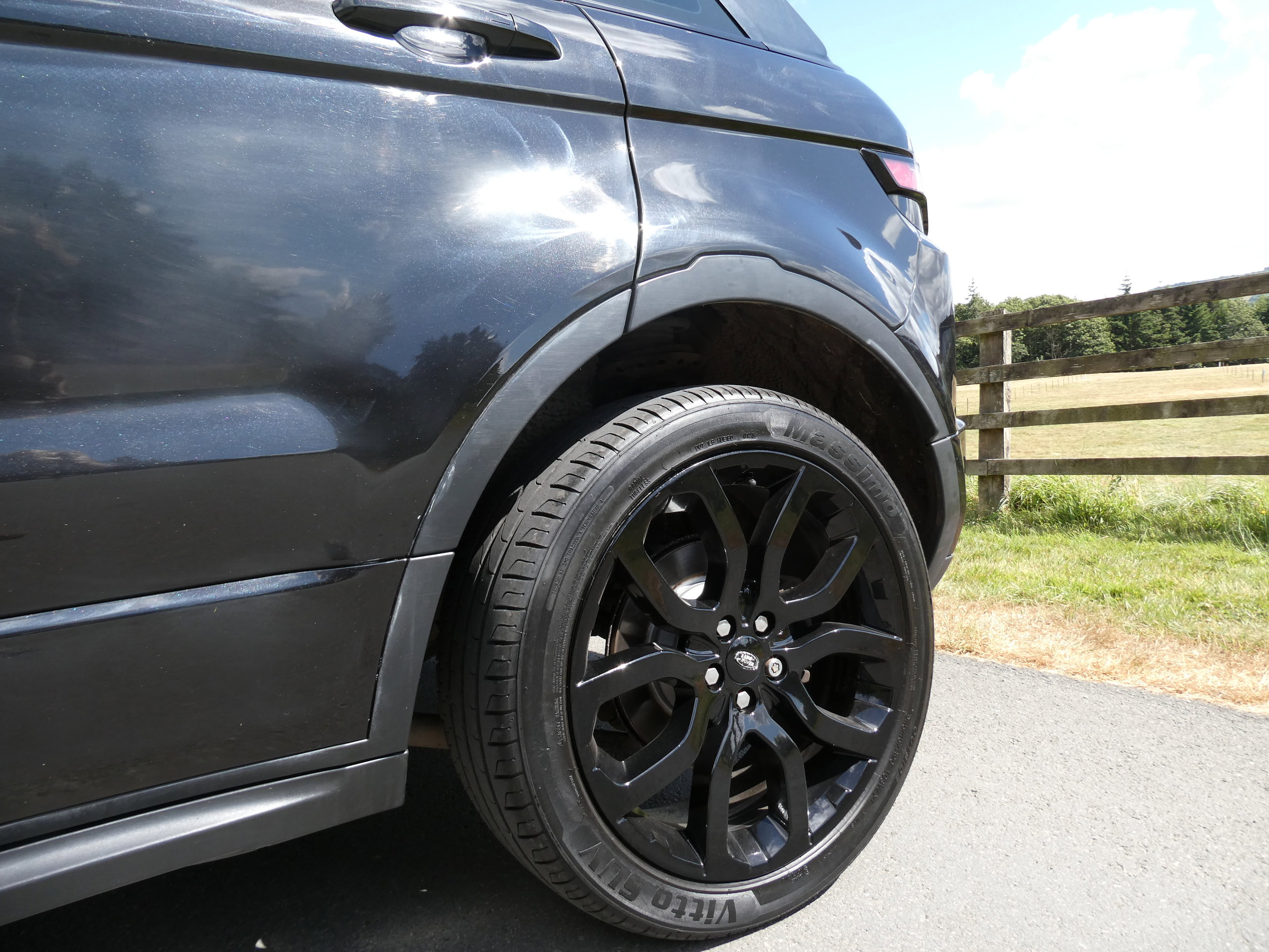 Land Rover Range Rover Evoque 2.2 SD4 Dynamic SUV 5dr Diesel Auto 4WD Euro 5 (s/s) (190 ps) 5dr Automatic 2014