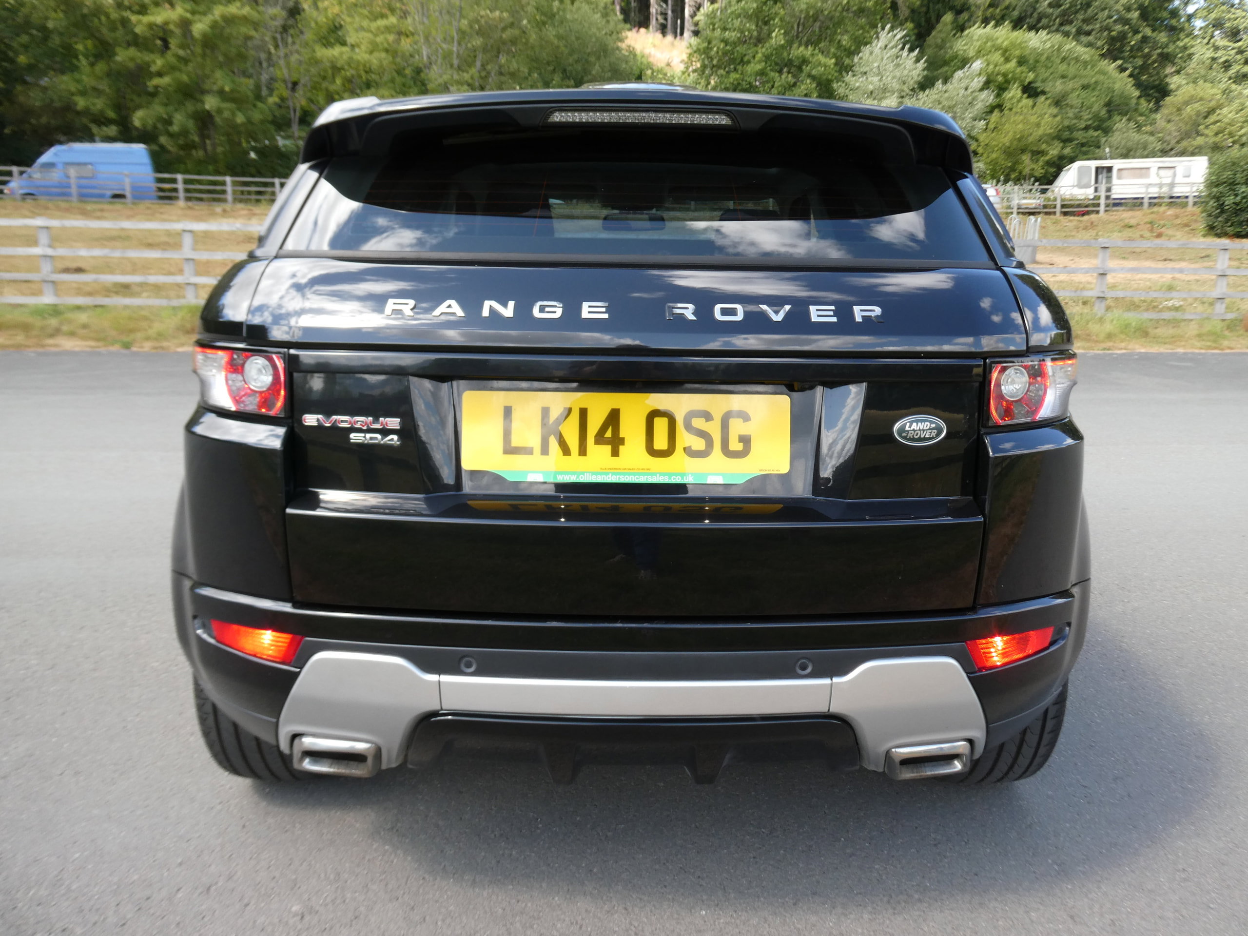 Land Rover Range Rover Evoque 2.2 SD4 Dynamic SUV 5dr Diesel Auto 4WD Euro 5 (s/s) (190 ps) 5dr Automatic 2014