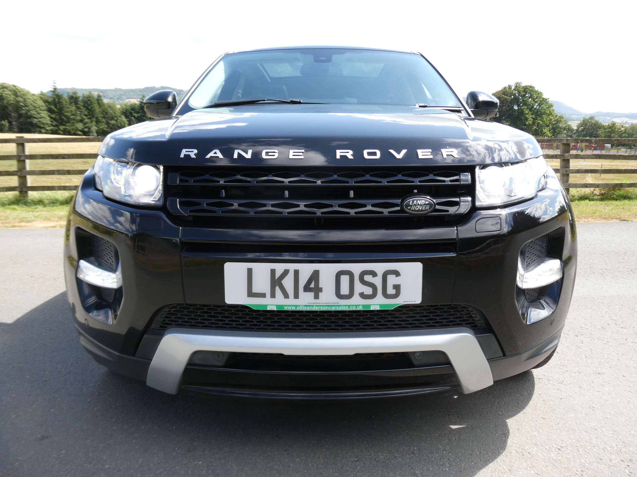 Land Rover Range Rover Evoque 2.2 SD4 Dynamic SUV 5dr Diesel Auto 4WD Euro 5 (s/s) (190 ps) 5dr Automatic 2014