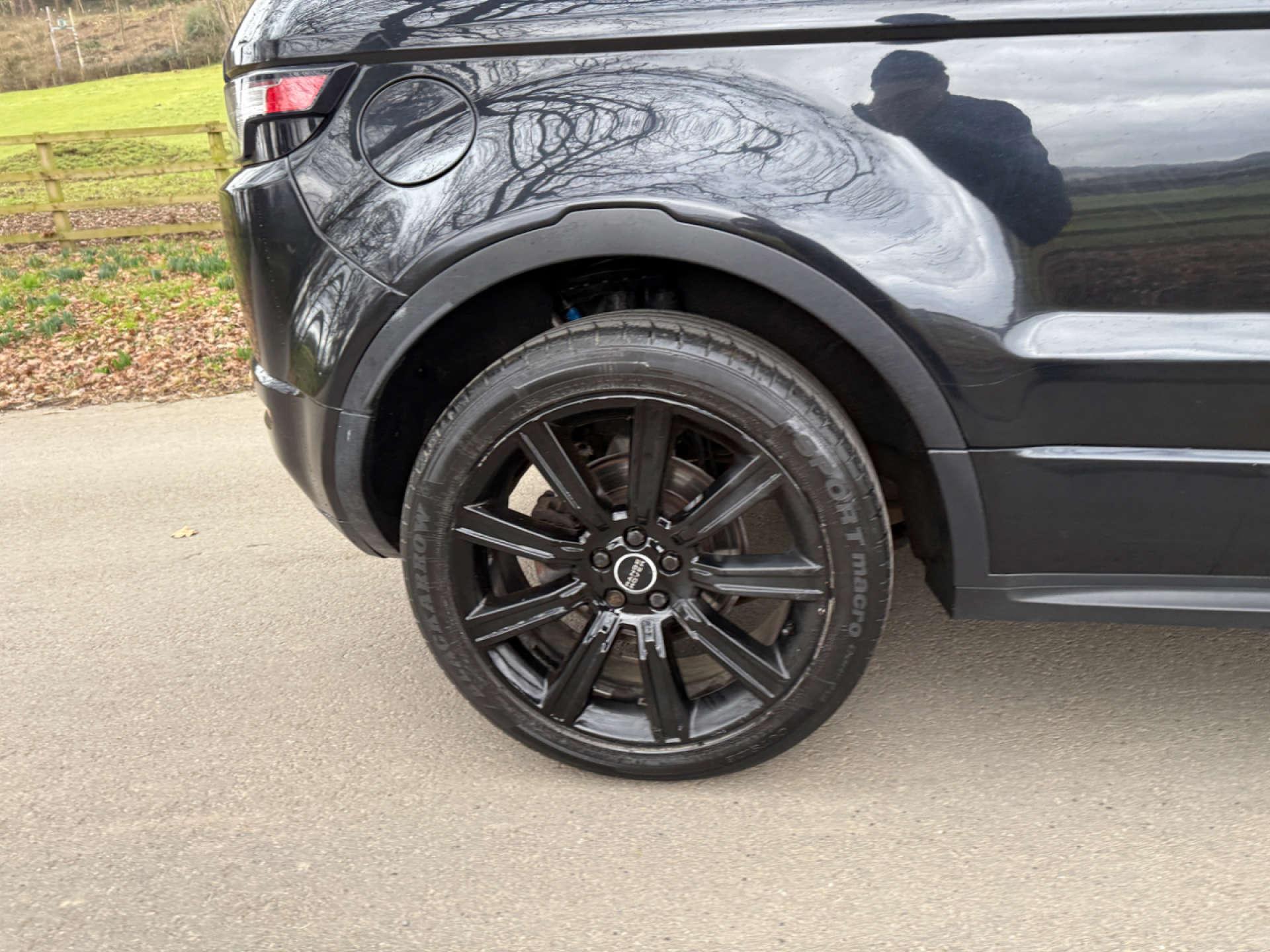 Land Rover Range Rover Evoque 2.2 Range Rover Evoque Dynamic Luxury SD4 Auto 4WD 3dr 3dr Automatic 2026