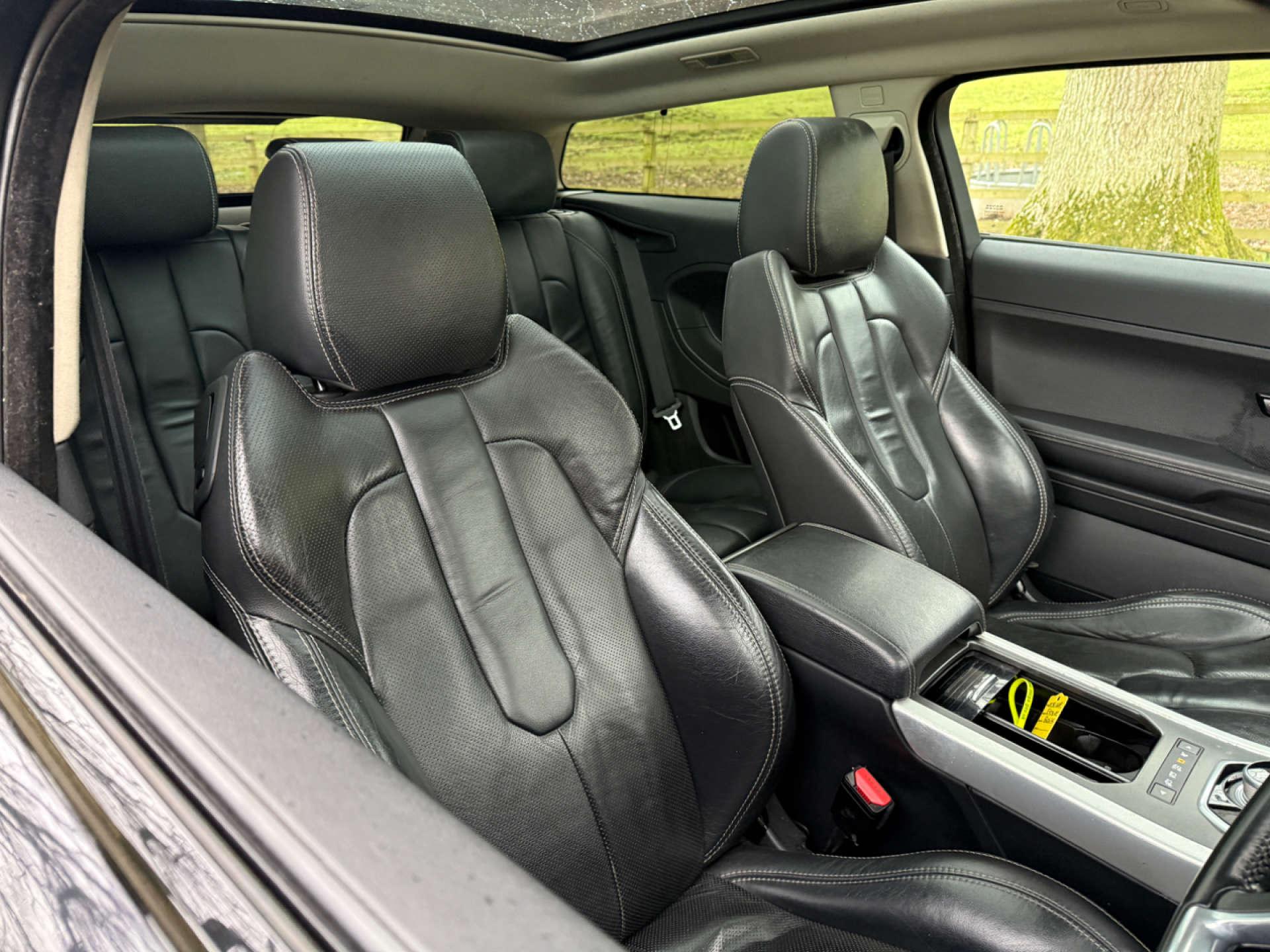 Land Rover Range Rover Evoque 2.2 Range Rover Evoque Dynamic Luxury SD4 Auto 4WD 3dr 3dr Automatic 2026