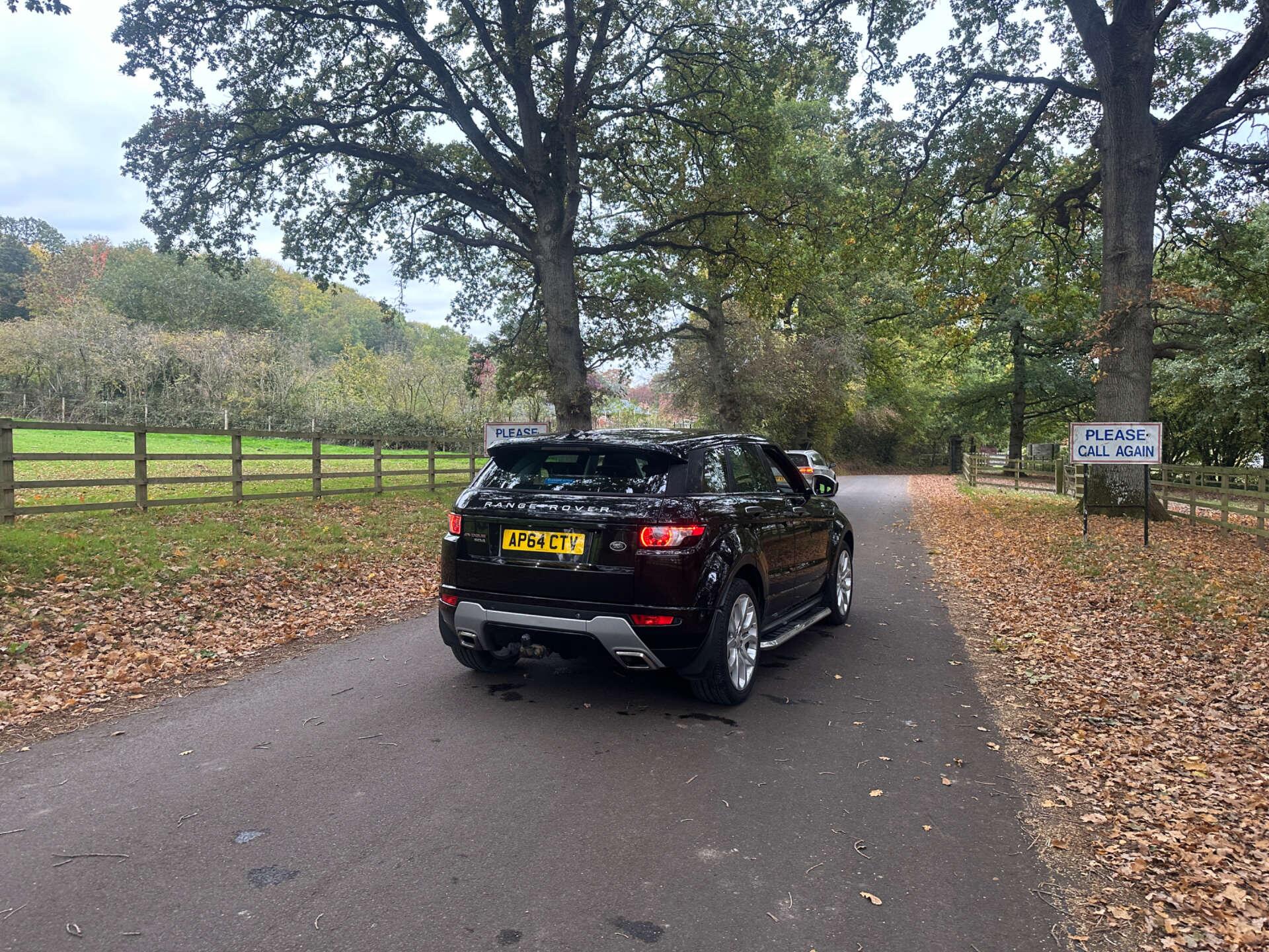Land Rover Range Rover Evoque 2.2 Range Rover Evoque Dynamic SD4 Auto 4WD 5dr 5dr Automatic 2026