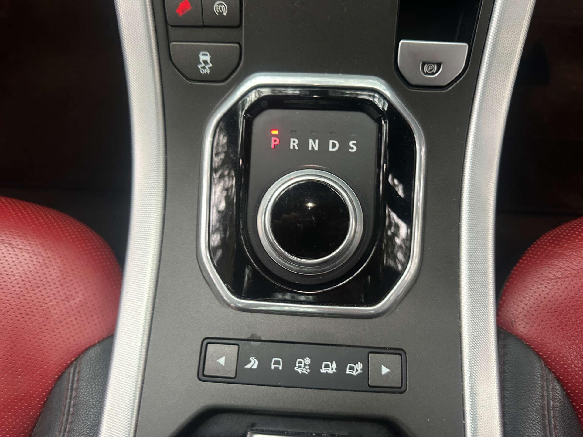 Land Rover Range Rover Evoque 2.2 Range Rover Evoque Dynamic SD4 Auto 4WD 5dr 5dr Automatic 2026