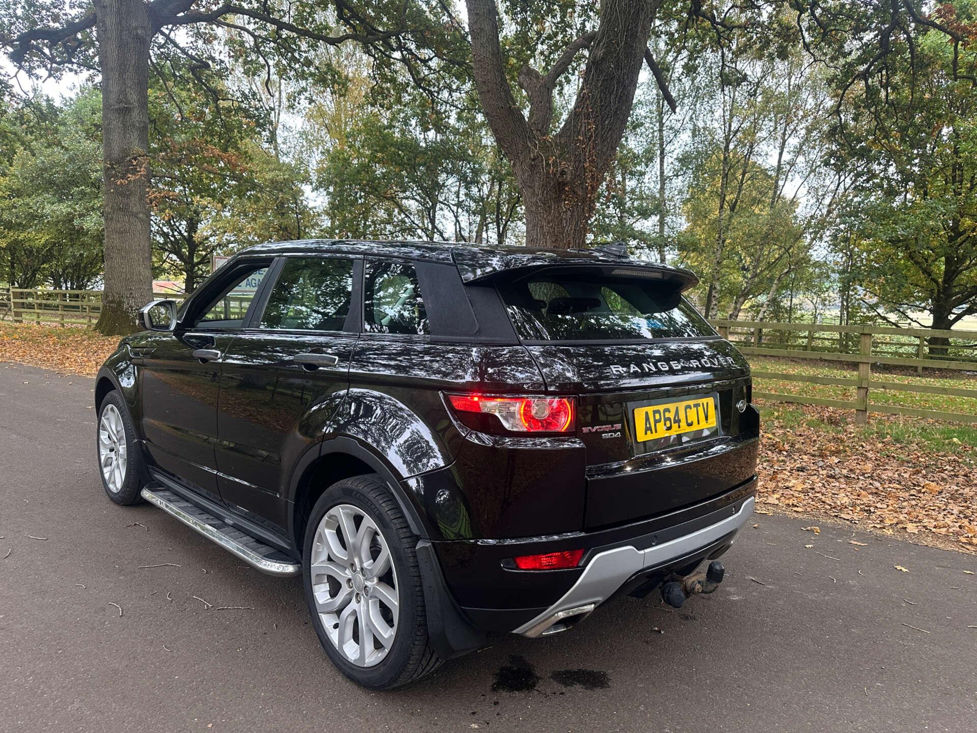 Land Rover Range Rover Evoque 2.2 Range Rover Evoque Dynamic SD4 Auto 4WD 5dr 5dr Automatic 2026