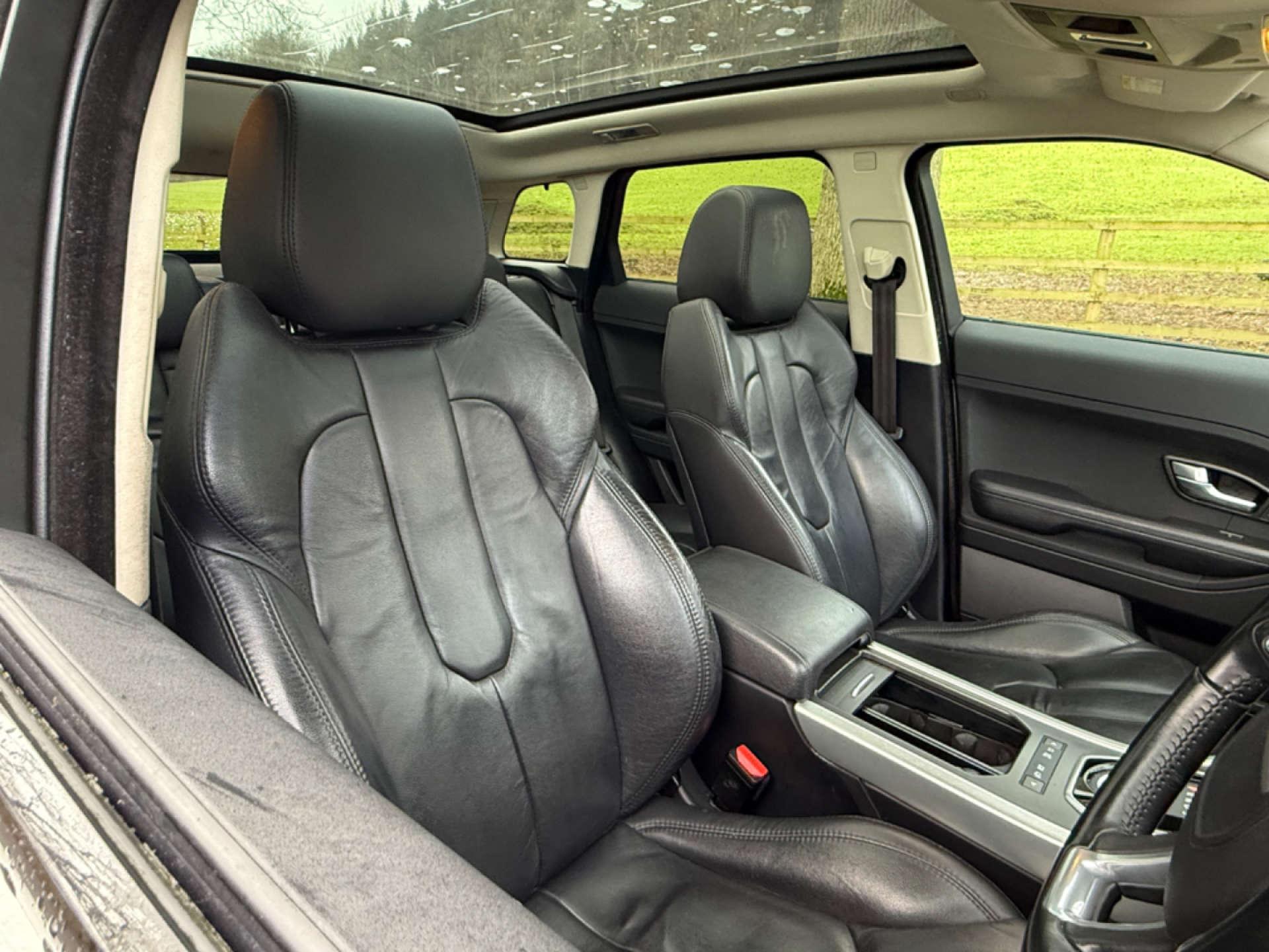 Land Rover Range Rover Evoque 2.2 Range Rover Evoque Pure SD4 Auto 4WD 5dr 5dr Automatic 2026