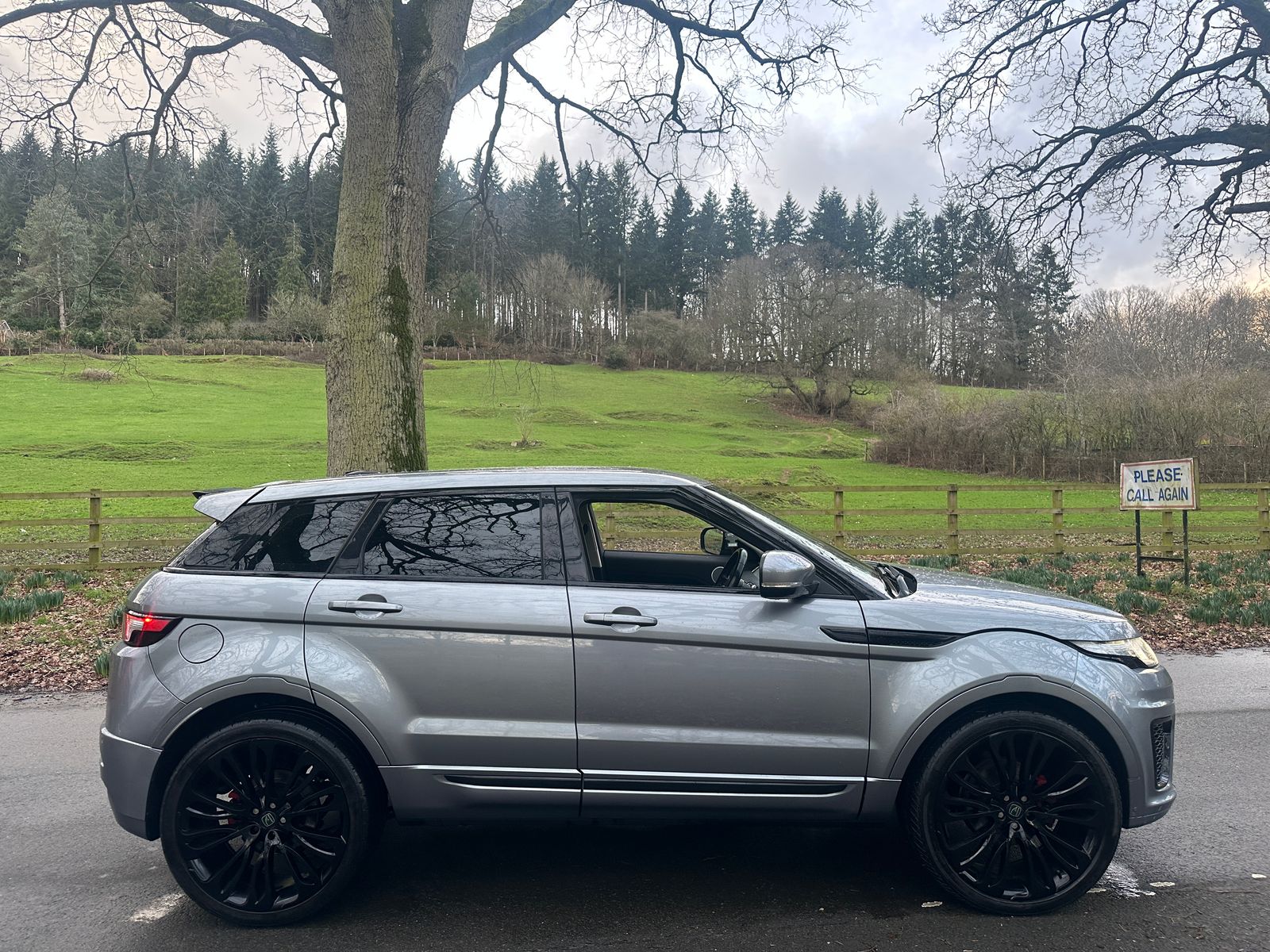 Land Rover Range Rover Evoque 2.2 TD4 Pure SUV 5dr Diesel Manual 4WD Euro 5 (s/s) (150 ps) 5dr Manual 2012