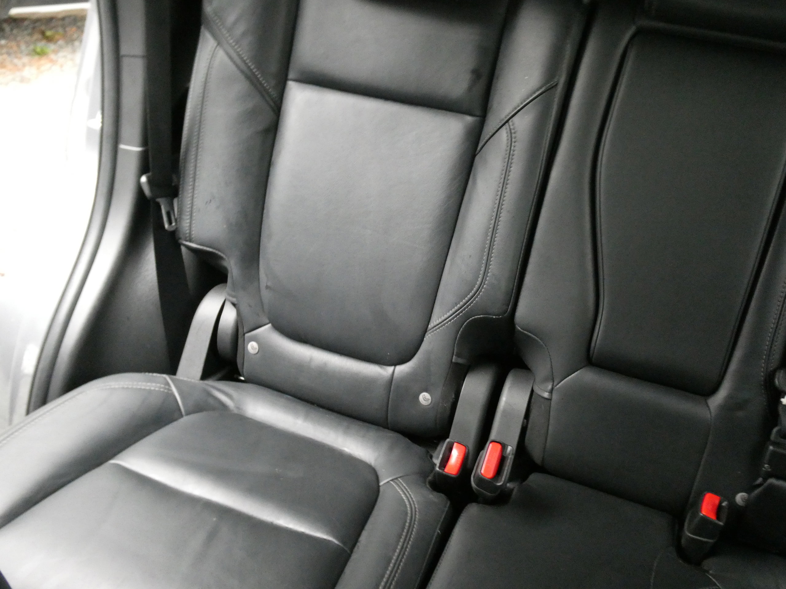 Mitsubishi Outlander 2.4h TwinMotor 13.8kWh Dynamic SUV 5dr Petrol Plug-in Hybrid CVT 4WD Euro 6 (s/s) (224 ps) 5dr Automatic 2020