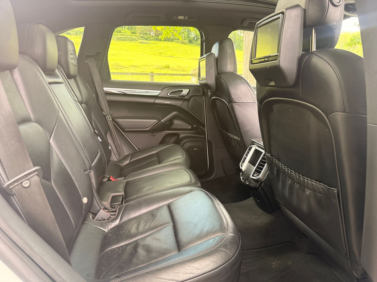 Porsche Cayenne 4.2 TD V8 S SUV 5dr Diesel TiptronicS 4WD Euro 5 (s/s) (382 ps) 5dr Automatic 2014