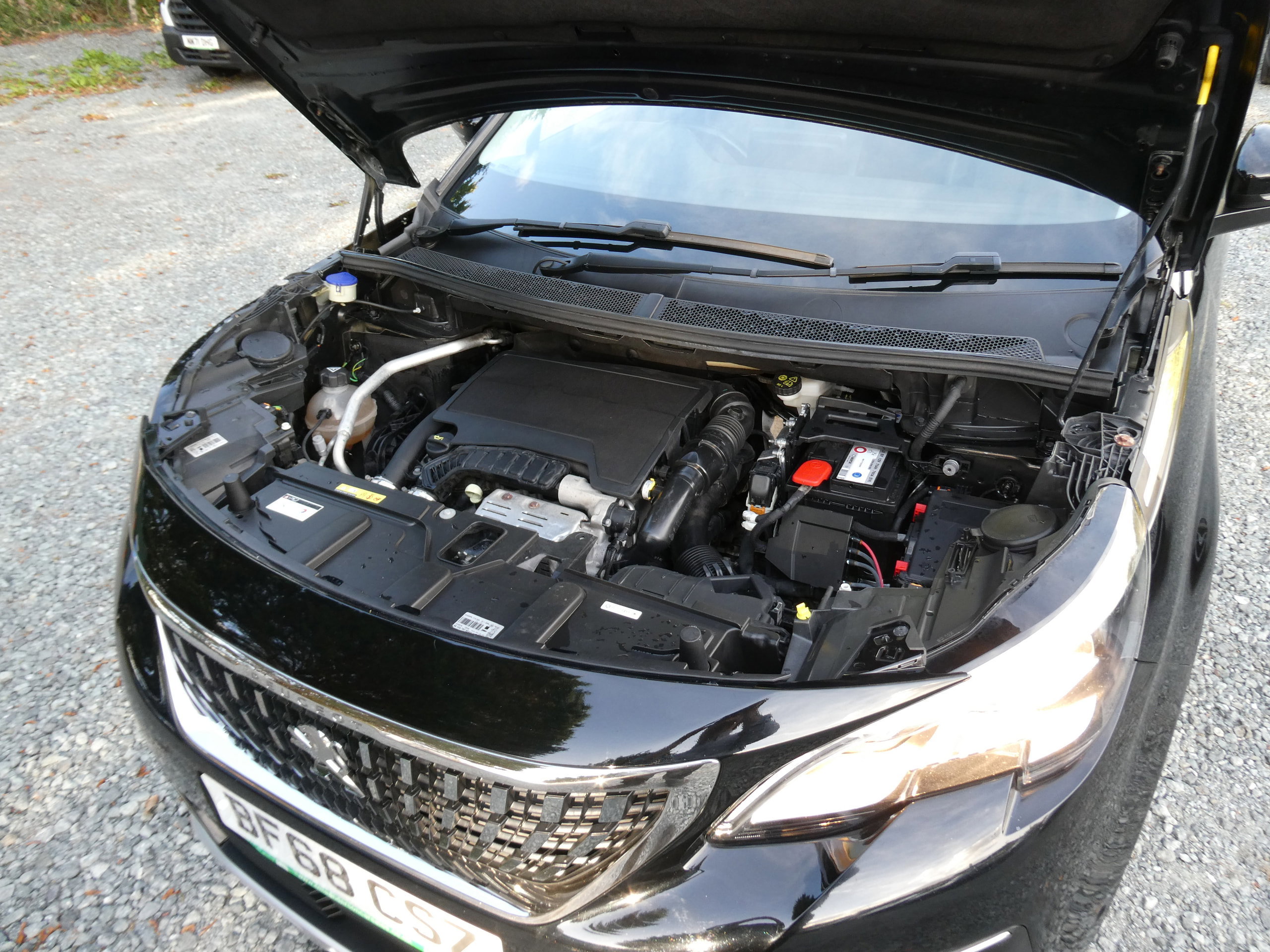 Peugeot 3008 1.2 PureTech Allure SUV 5dr Petrol Manual Euro 6 (s/s) (130 ps) 5dr Manual 2018