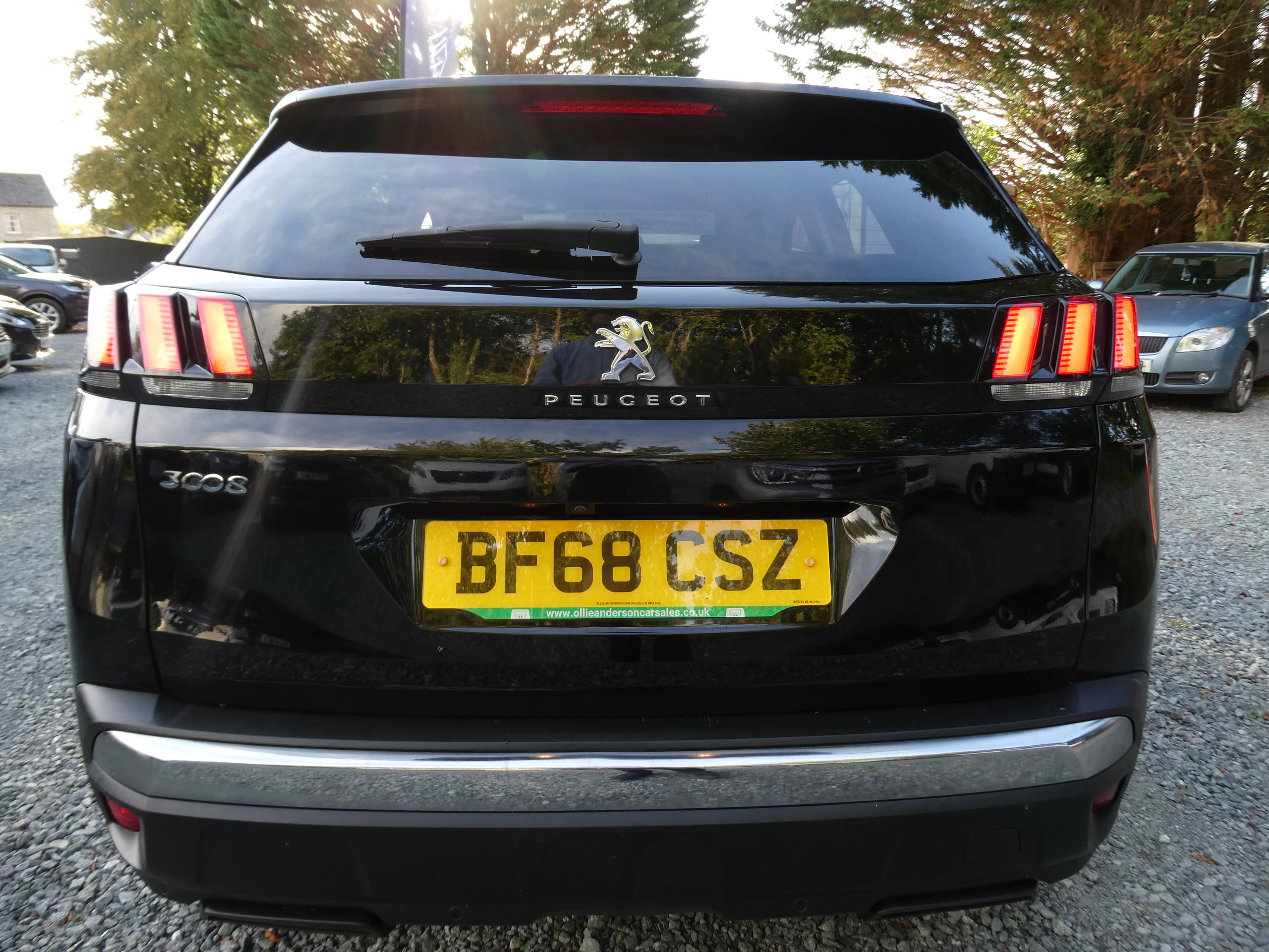 Peugeot 3008 1.2 PureTech Allure SUV 5dr Petrol Manual Euro 6 (s/s) (130 ps) 5dr Manual 2018