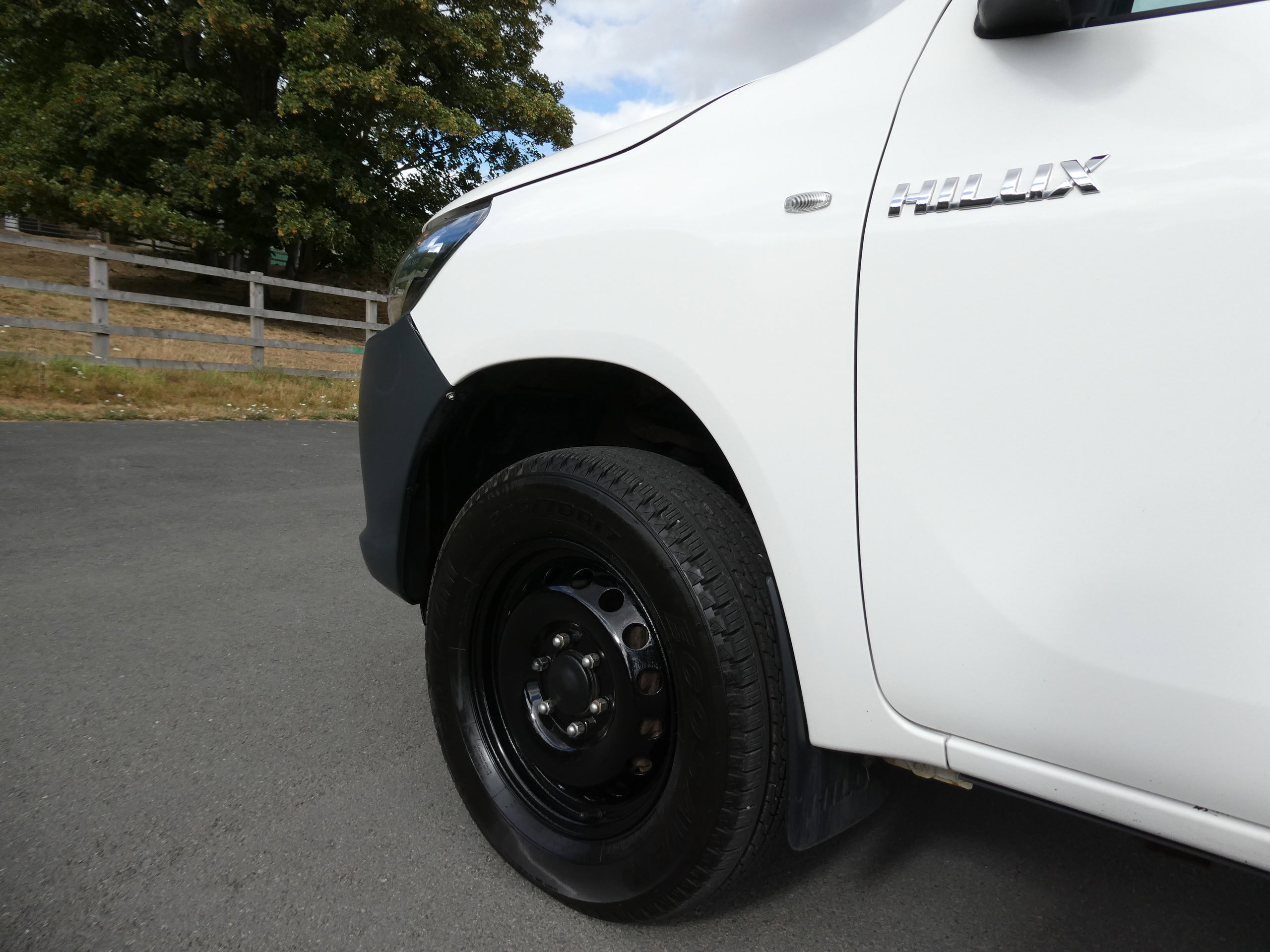 Toyota Hilux 2.4 D-4D Active Narrow Body Pickup 2dr Diesel Manual 4WD Euro 6 (150 ps) 2dr Manual 2020