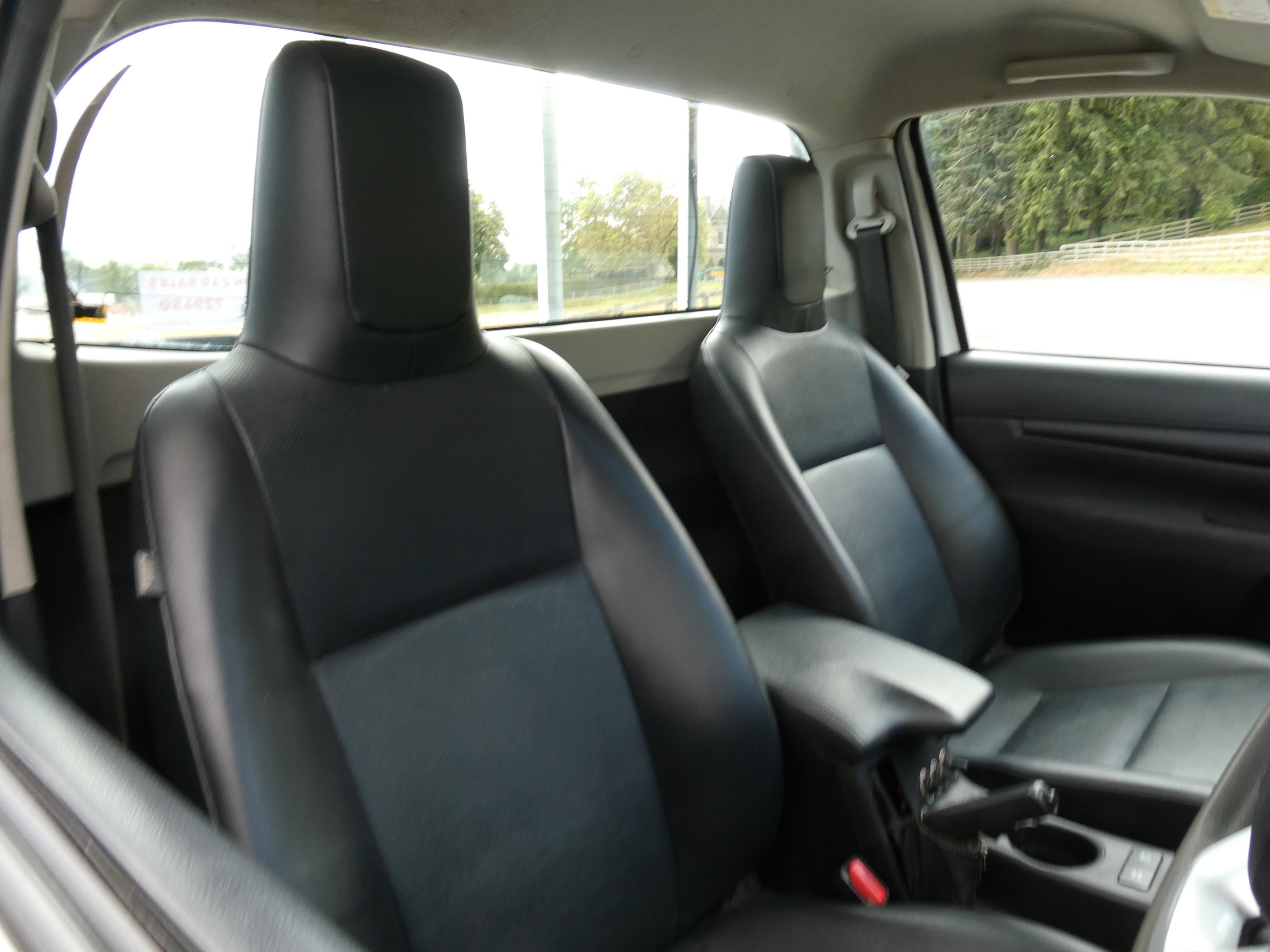 Toyota Hilux 2.4 D-4D Active Narrow Body Pickup 2dr Diesel Manual 4WD Euro 6 (150 ps) 2dr Manual 2020