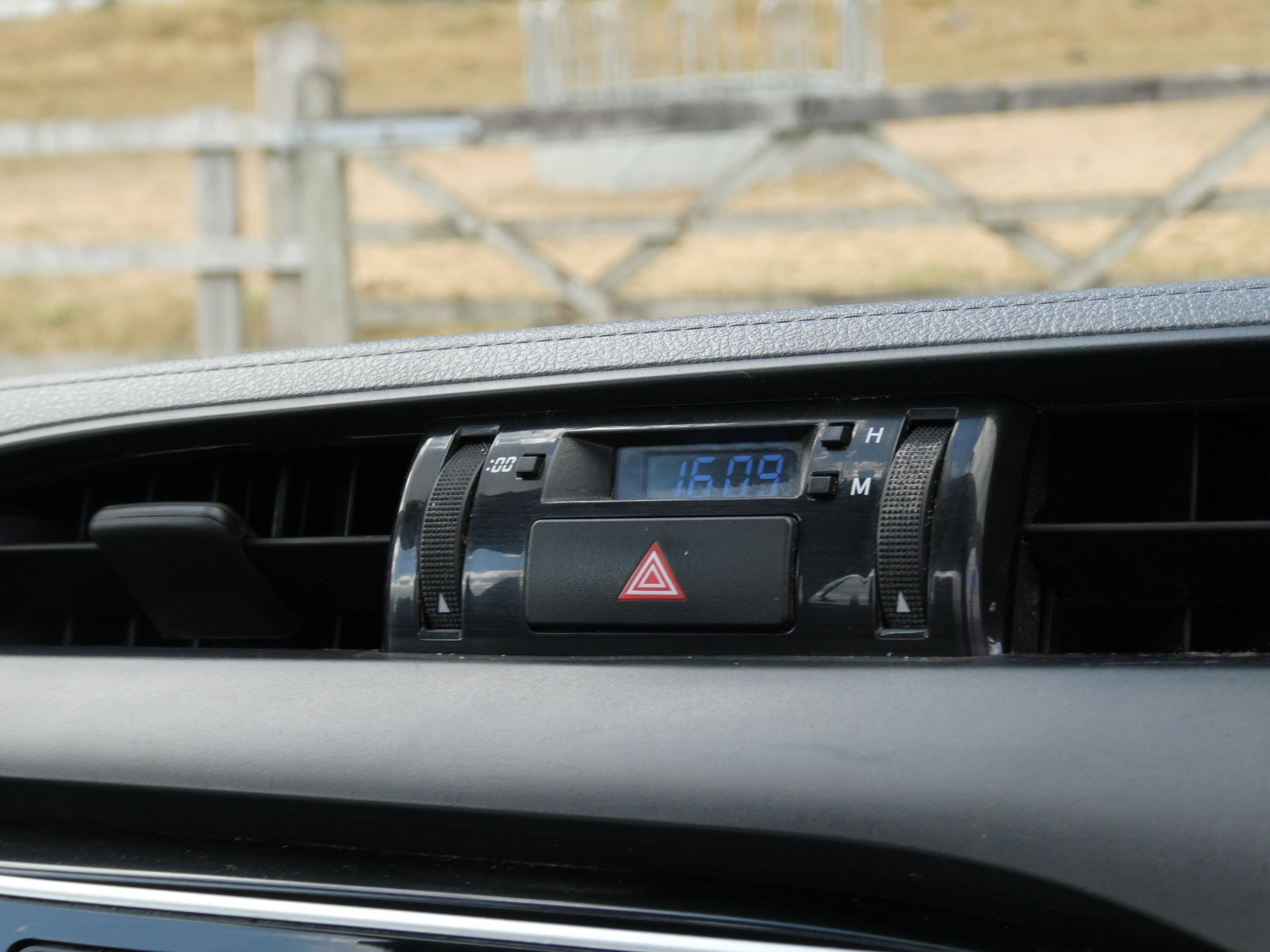 Toyota Hilux 2.4 D-4D Active Narrow Body Pickup 2dr Diesel Manual 4WD Euro 6 (150 ps) 2dr Manual 2020