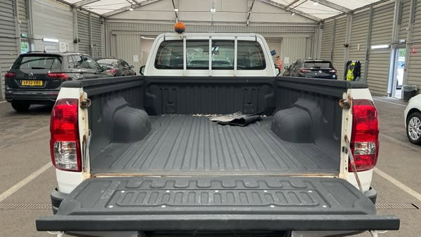 Toyota Hilux 2.4 D-4D Active Narrow Body Pickup 2dr Diesel Manual 4WD Euro 6 (150 ps) 2dr Manual 2020