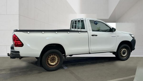 Toyota Hilux 2.4 D-4D Active Narrow Body Pickup 2dr Diesel Manual 4WD Euro 6 (150 ps) 2dr Manual 2020
