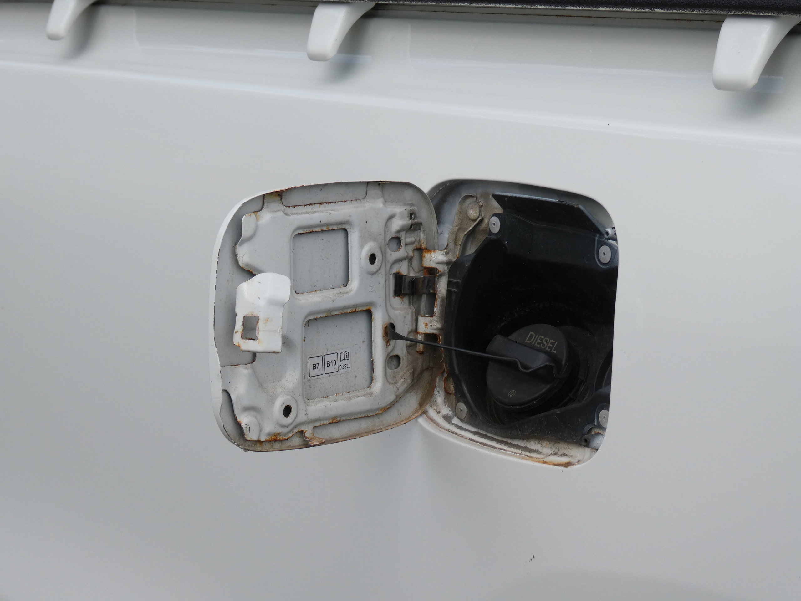 Toyota Hilux 2.4 D-4D Active Narrow Body Pickup 2dr Diesel Manual 4WD Euro 6 (150 ps) 2dr Manual 2020