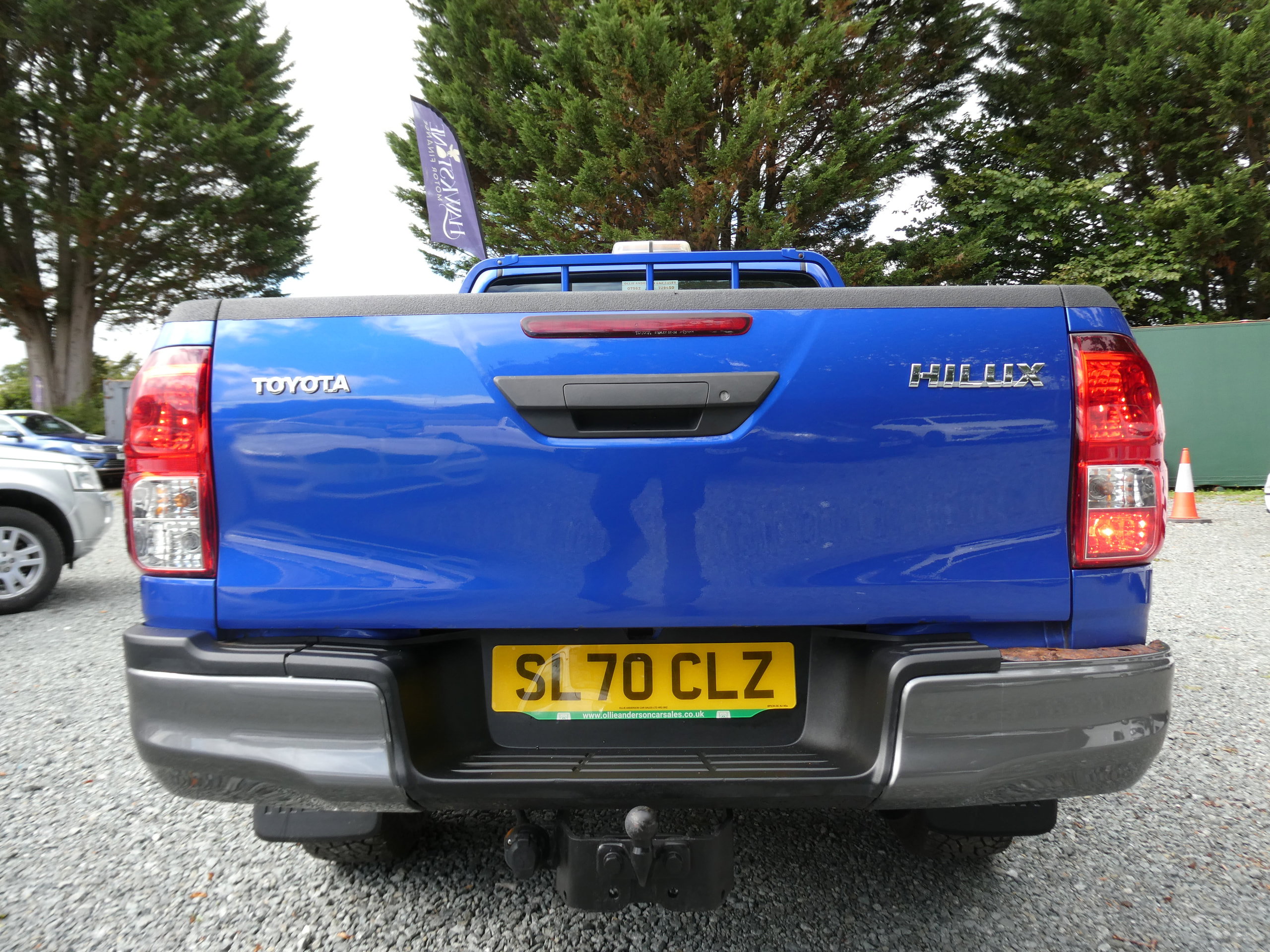 Toyota Hilux 2.4 D-4D Active Extra Pickup Extended Cab 4dr Diesel Manual 4WD Euro 6 (s/s) (150 ps) 4dr Manual 2020
