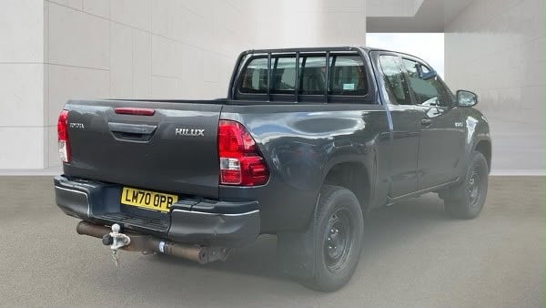 Toyota Hilux 2.4 D-4D Active Extra Pickup Extended Cab 4dr Diesel Manual 4WD Euro 6 (s/s) (150 ps) 4dr Manual 2020