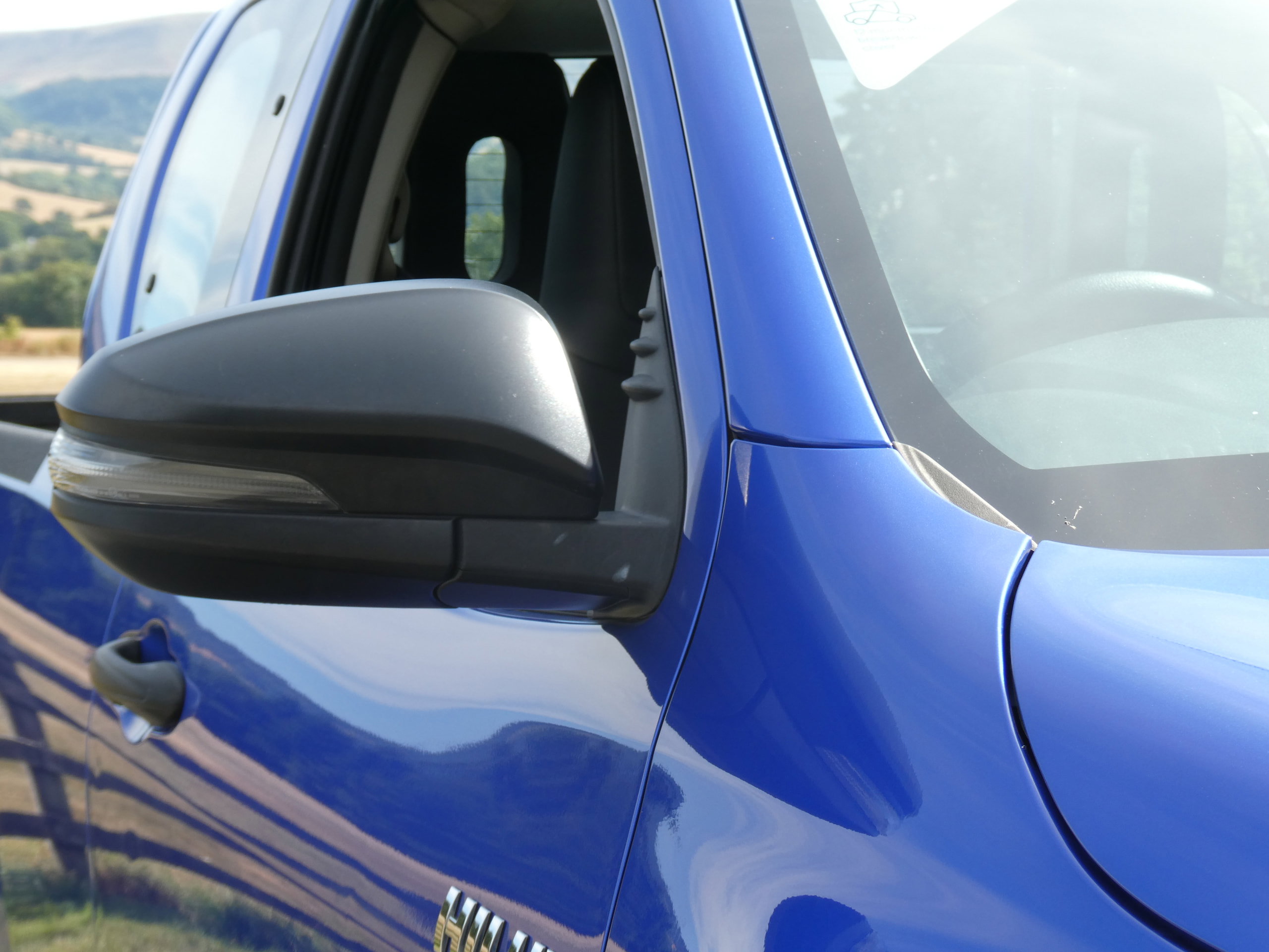 Toyota Hilux 2.4 D-4D Active Extra Pickup Extended Cab 4dr Diesel Manual 4WD Euro 6 (s/s) (150 ps) 4dr Manual 2020