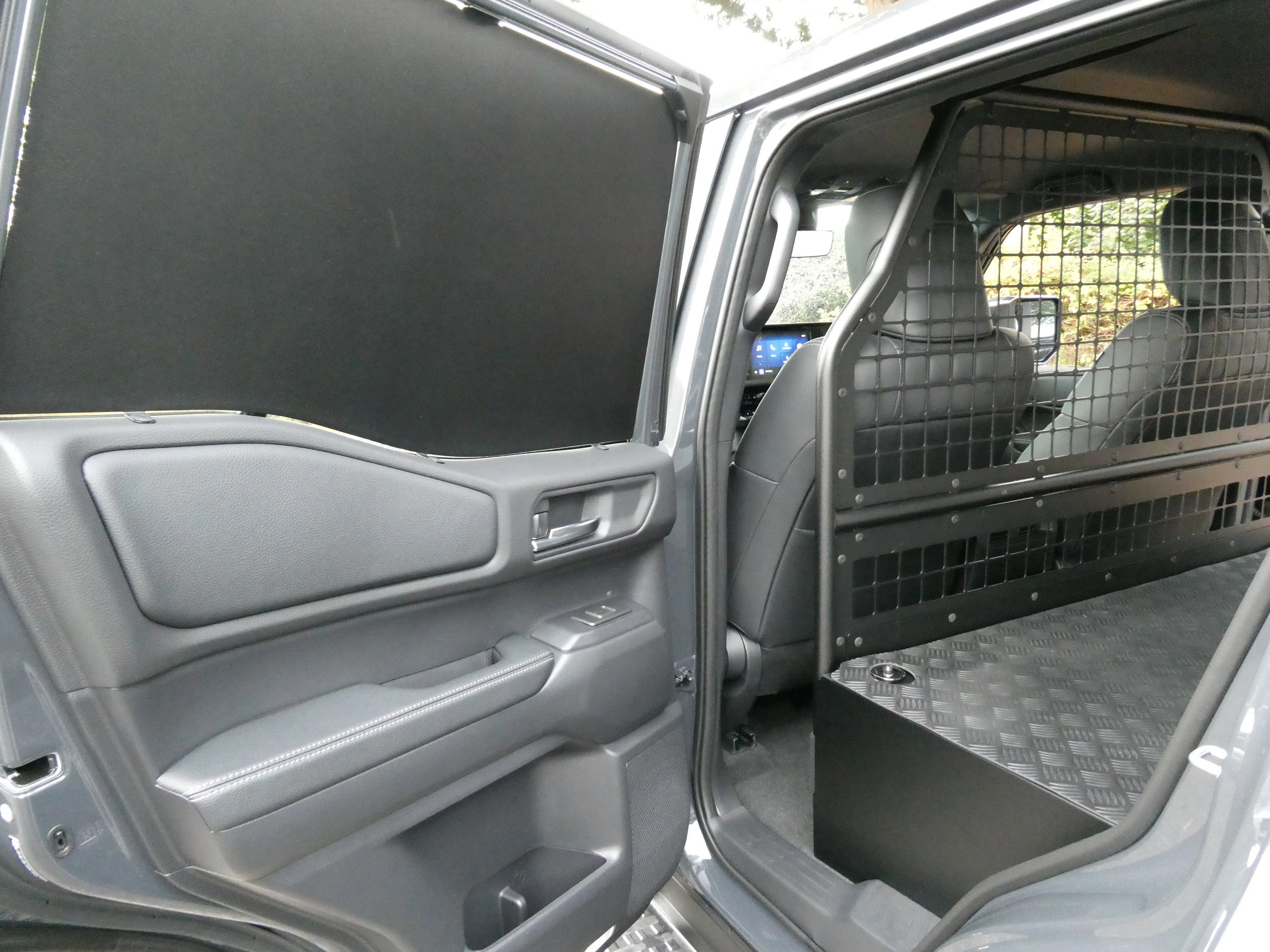 Toyota Land Cruiser 2.8D MHEV Panel Van 5dr Diesel Hybrid Auto 4WD LWB Euro 6 (s/s) (205 ps) 5dr Automatic 2026