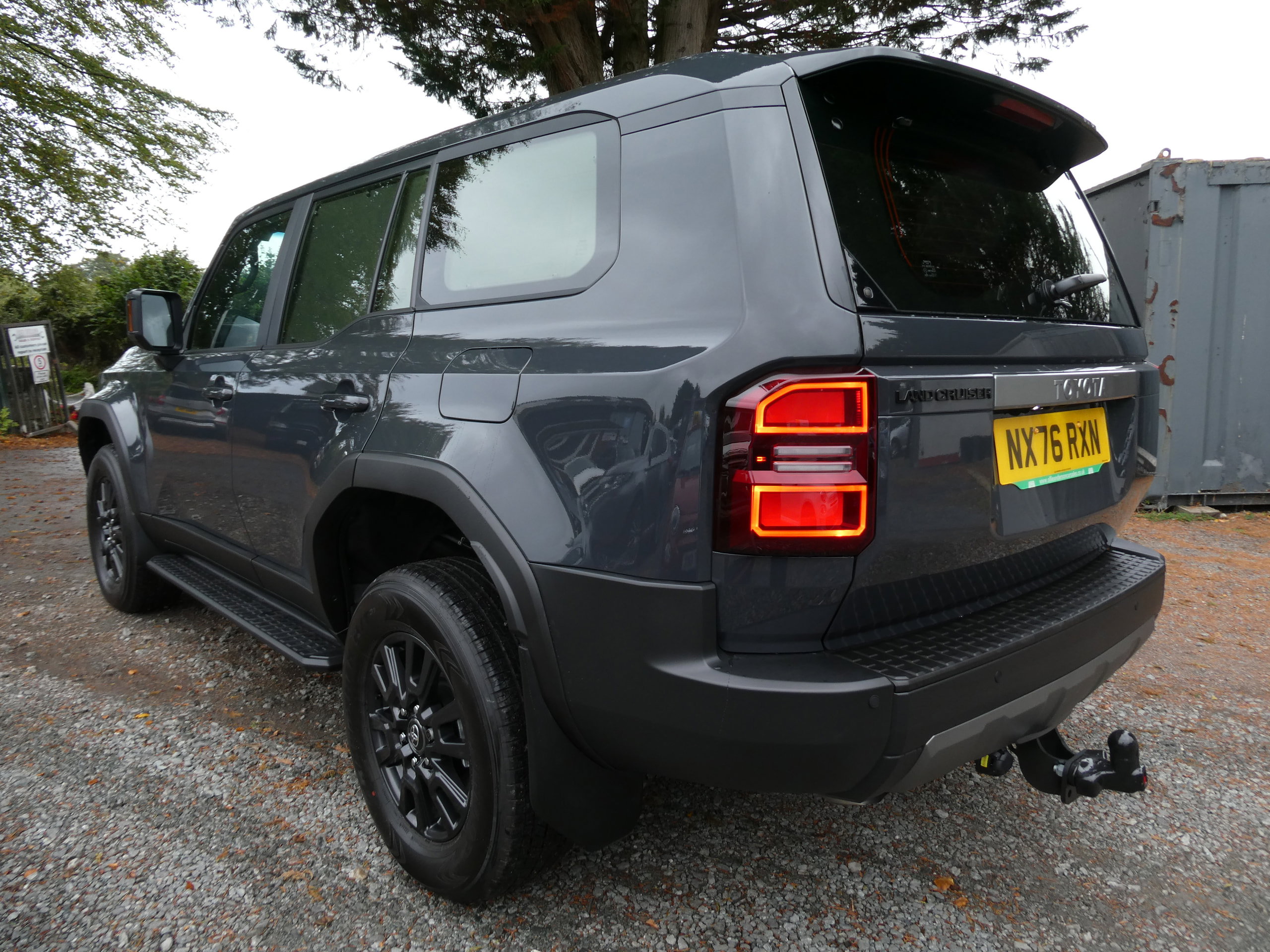 Toyota Land Cruiser 2.8D MHEV Panel Van 5dr Diesel Hybrid Auto 4WD LWB Euro 6 (s/s) (205 ps) 5dr Automatic 2026