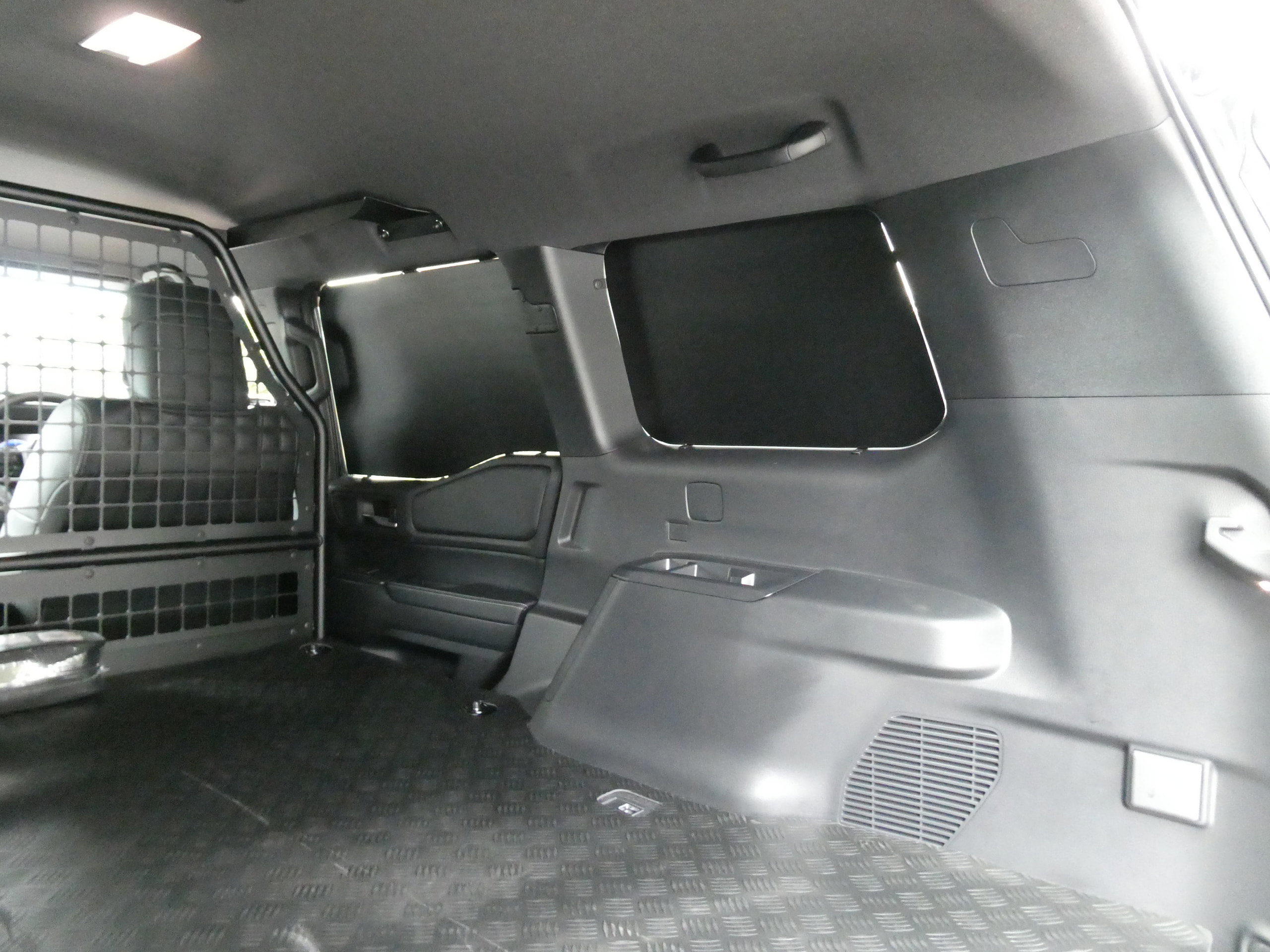 Toyota Land Cruiser 2.8D MHEV Panel Van 5dr Diesel Hybrid Auto 4WD LWB Euro 6 (s/s) (205 ps) 5dr Automatic 2026