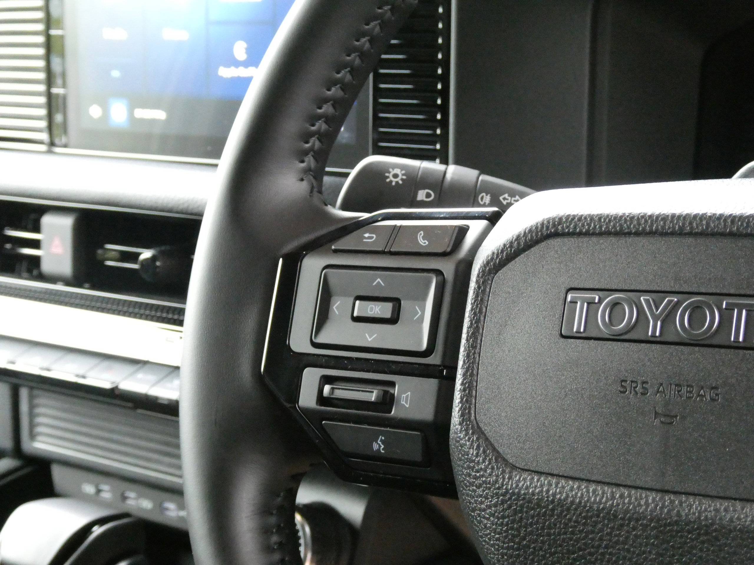 Toyota Land Cruiser 2.8D MHEV Panel Van 5dr Diesel Hybrid Auto 4WD LWB Euro 6 (s/s) (205 ps) 5dr Automatic 2026