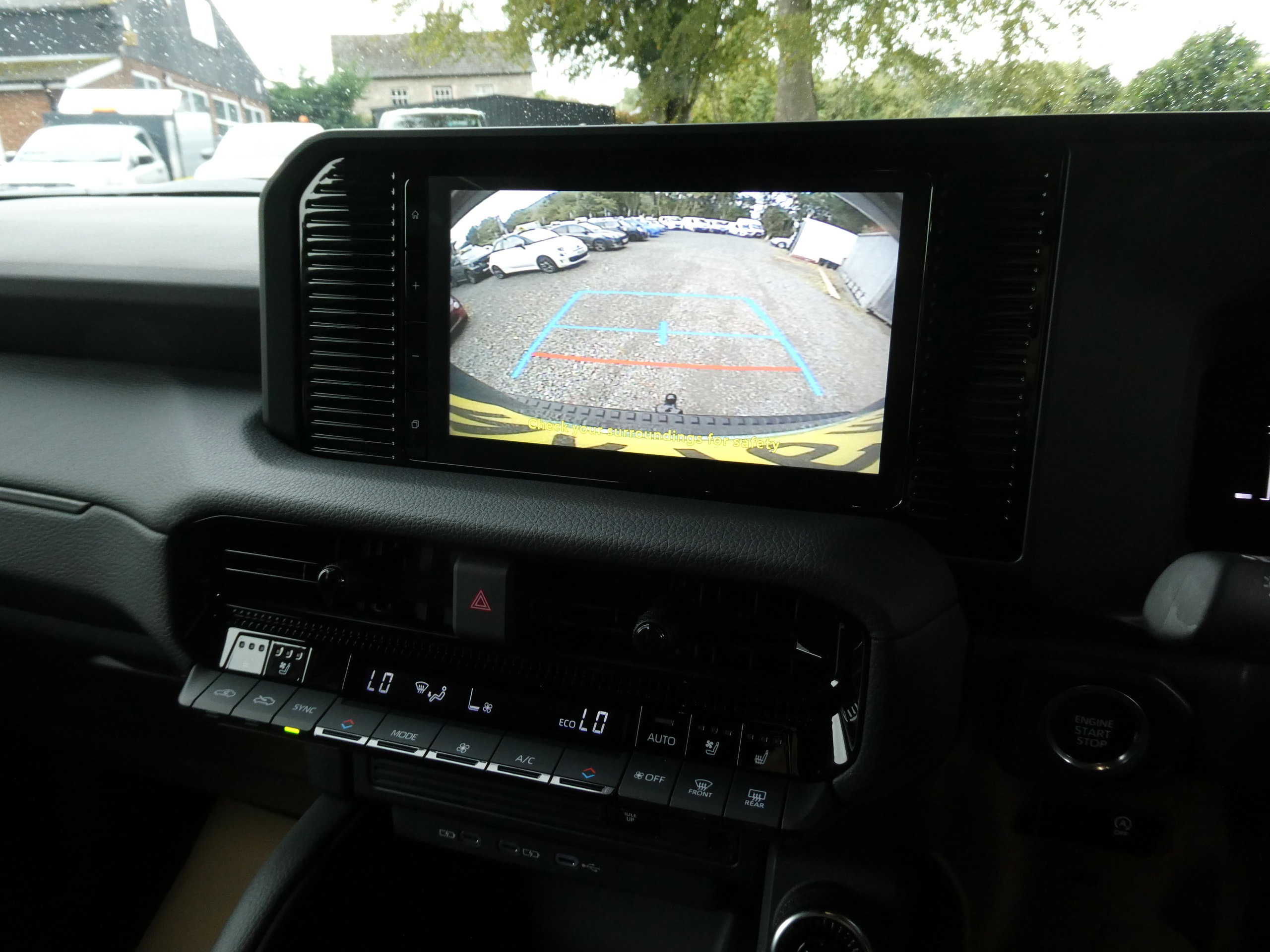 Toyota Land Cruiser 2.8D MHEV Panel Van 5dr Diesel Hybrid Auto 4WD LWB Euro 6 (s/s) (205 ps) 5dr Automatic 2026