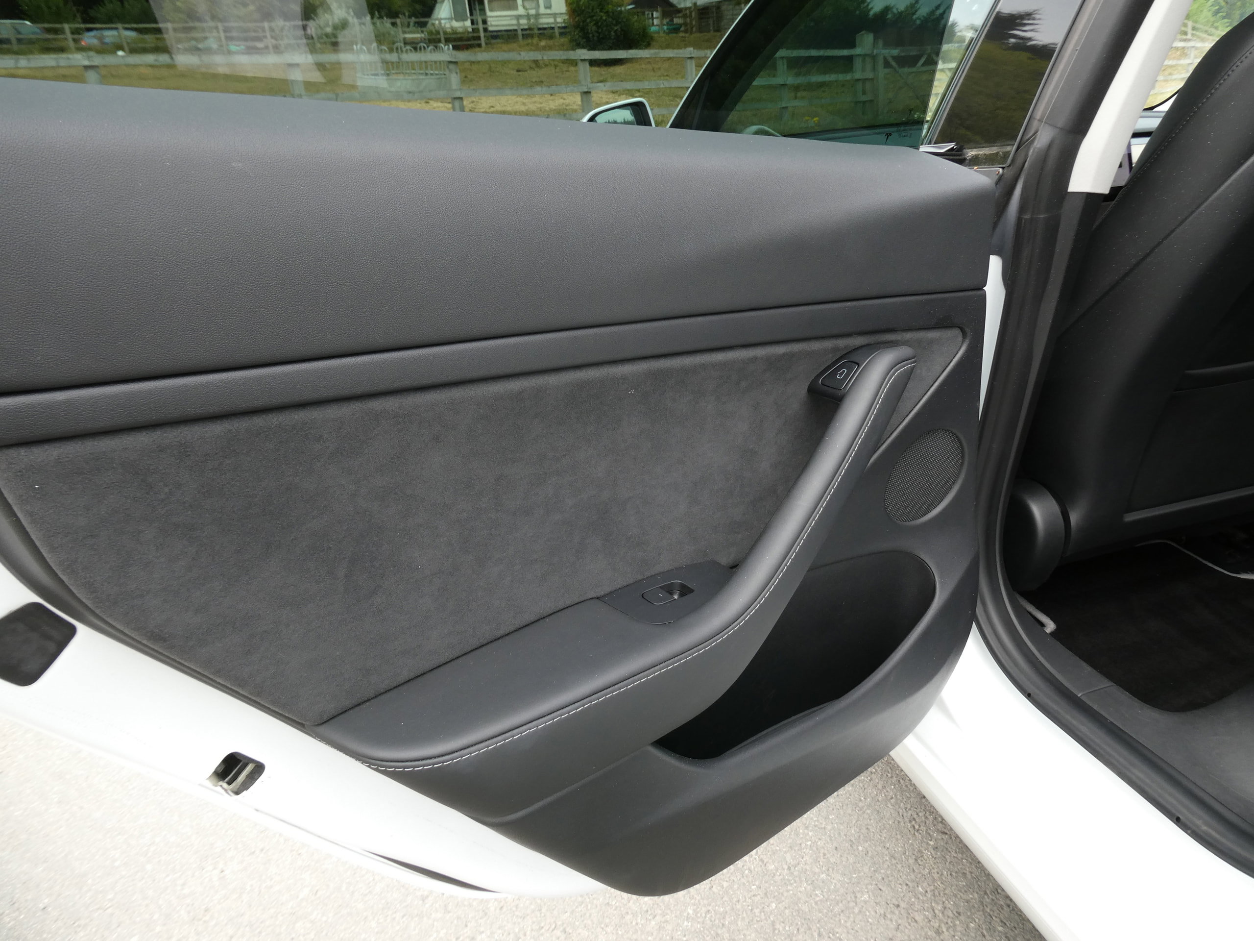 Tesla Model 3 Standard Range Plus Saloon 4dr Electric Auto RWD (241 bhp) 4dr Automatic 2021