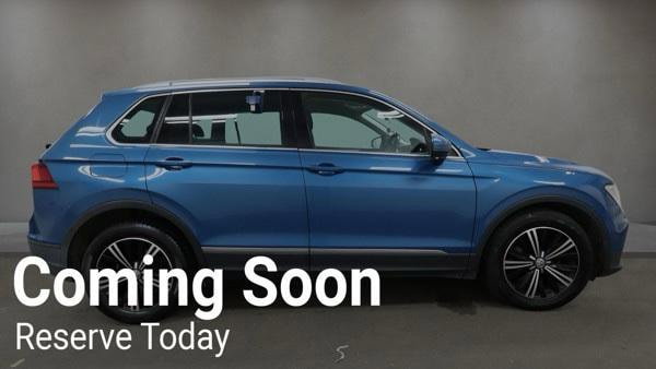 Volkswagen Tiguan 2.0 TDI BlueMotion Tech SE Navigation SUV 5dr Diesel Manual Euro 6 (s/s) (150 ps) 5dr Manual 2017