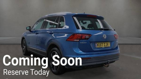 Volkswagen Tiguan 2.0 TDI BlueMotion Tech SE Navigation SUV 5dr Diesel Manual Euro 6 (s/s) (150 ps) 5dr Manual 2017