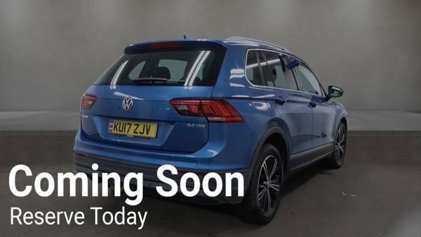 Volkswagen Tiguan 2.0 TDI BlueMotion Tech SE Navigation SUV 5dr Diesel Manual Euro 6 (s/s) (150 ps) 5dr Manual 2017