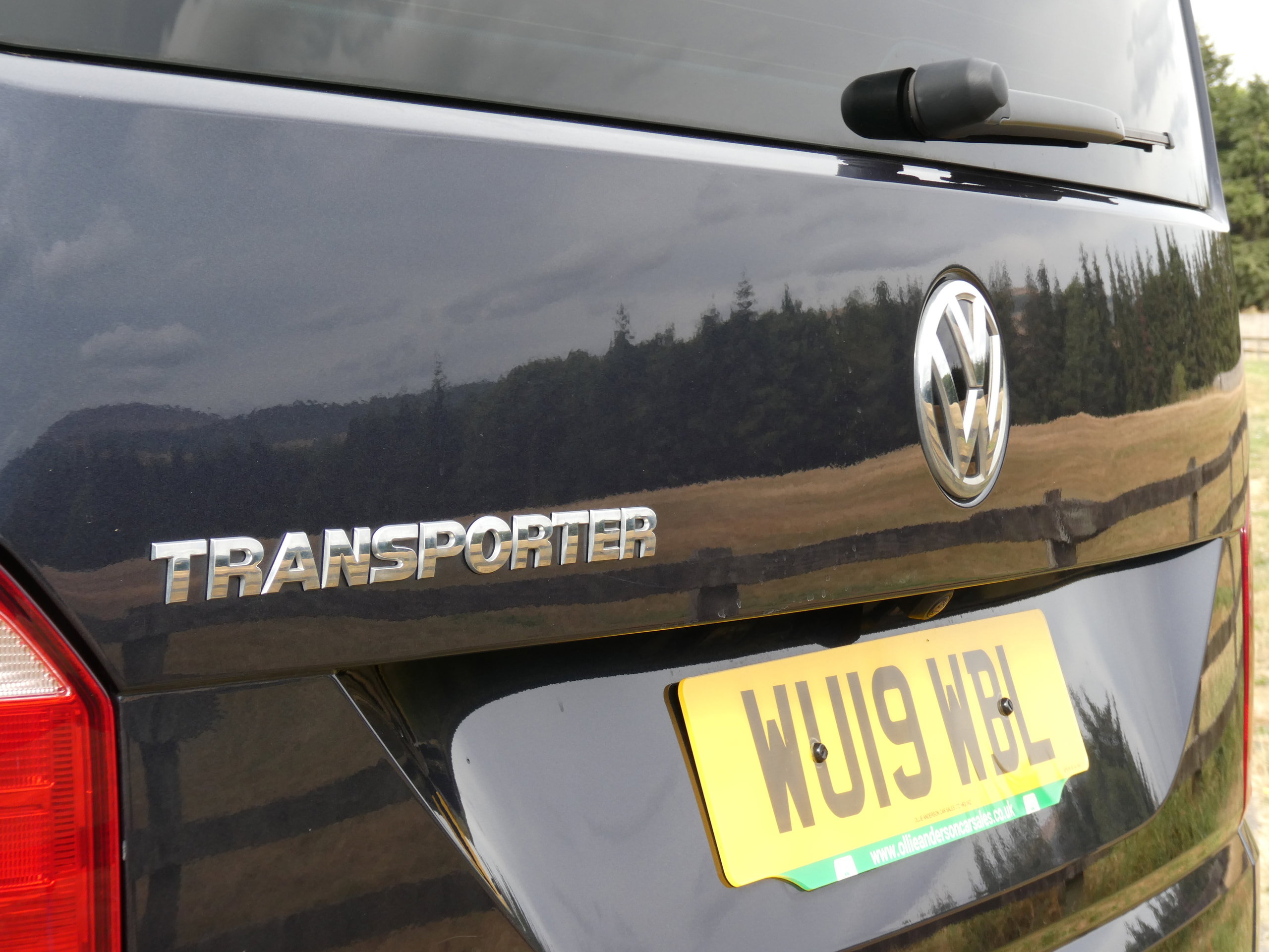 Volkswagen Transporter 2.0 TDI T32 BlueMotion Tech Highline Kombi Double Cab 5dr Diesel DSG FWD SWB Euro 6 (s/s) (150 ps) 5dr Automatic 2019