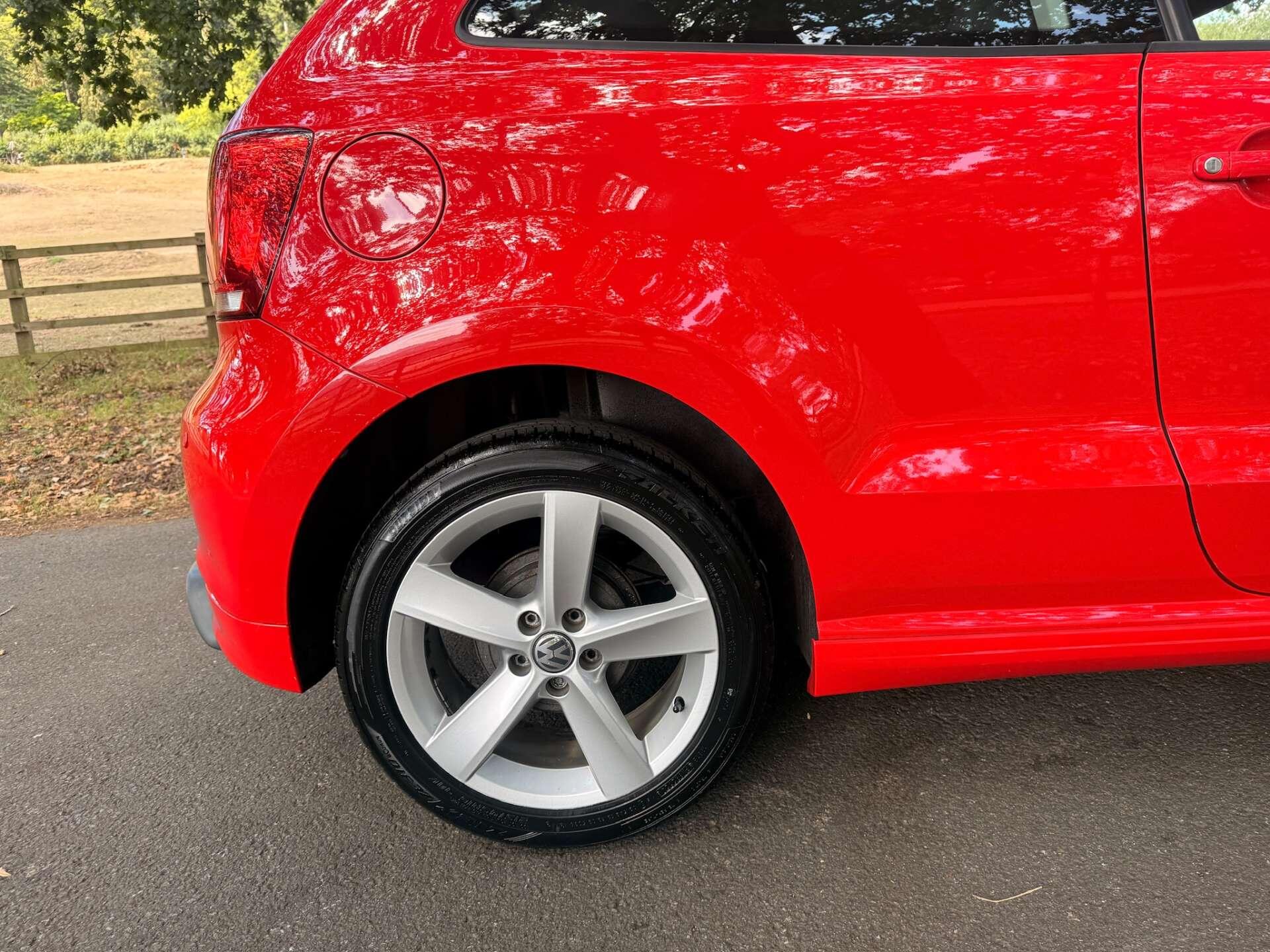 Volkswagen Polo 1.2 Polo R-Line Style AC 3dr 3dr Manual 2026
